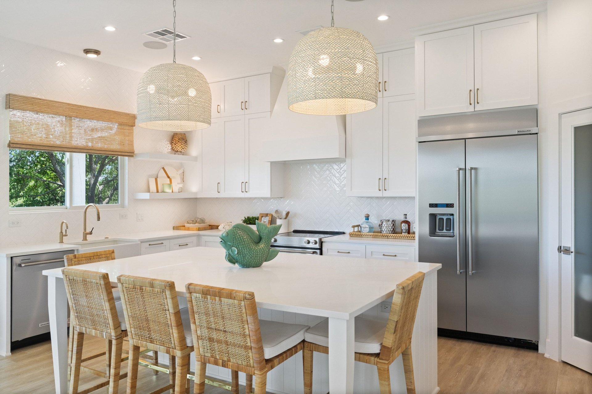 1209 Edgewater Drive