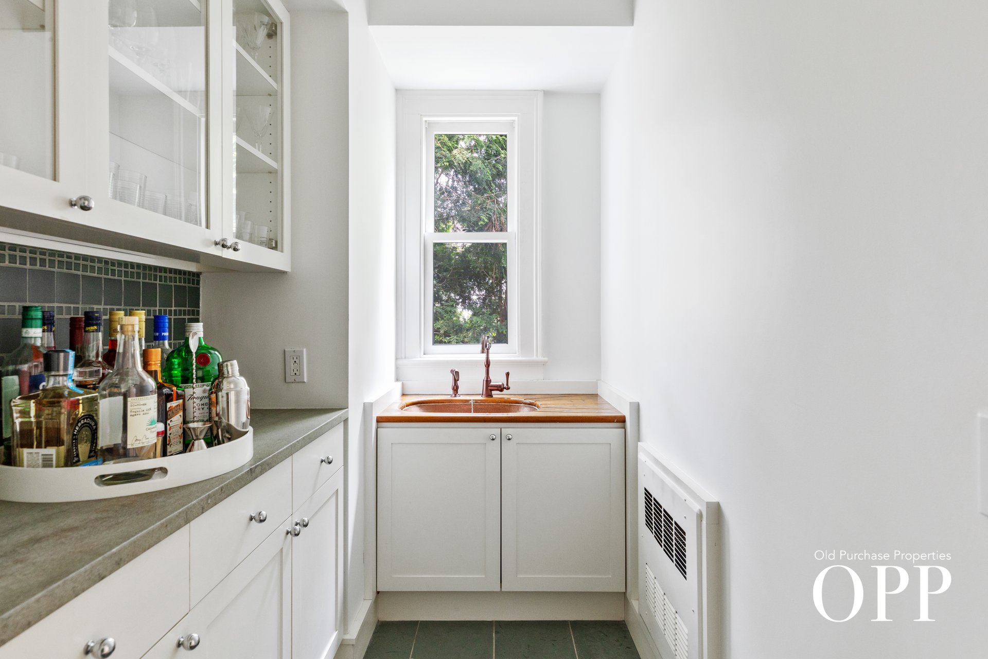 HIGHEST SALE ON BELLPORT LANE