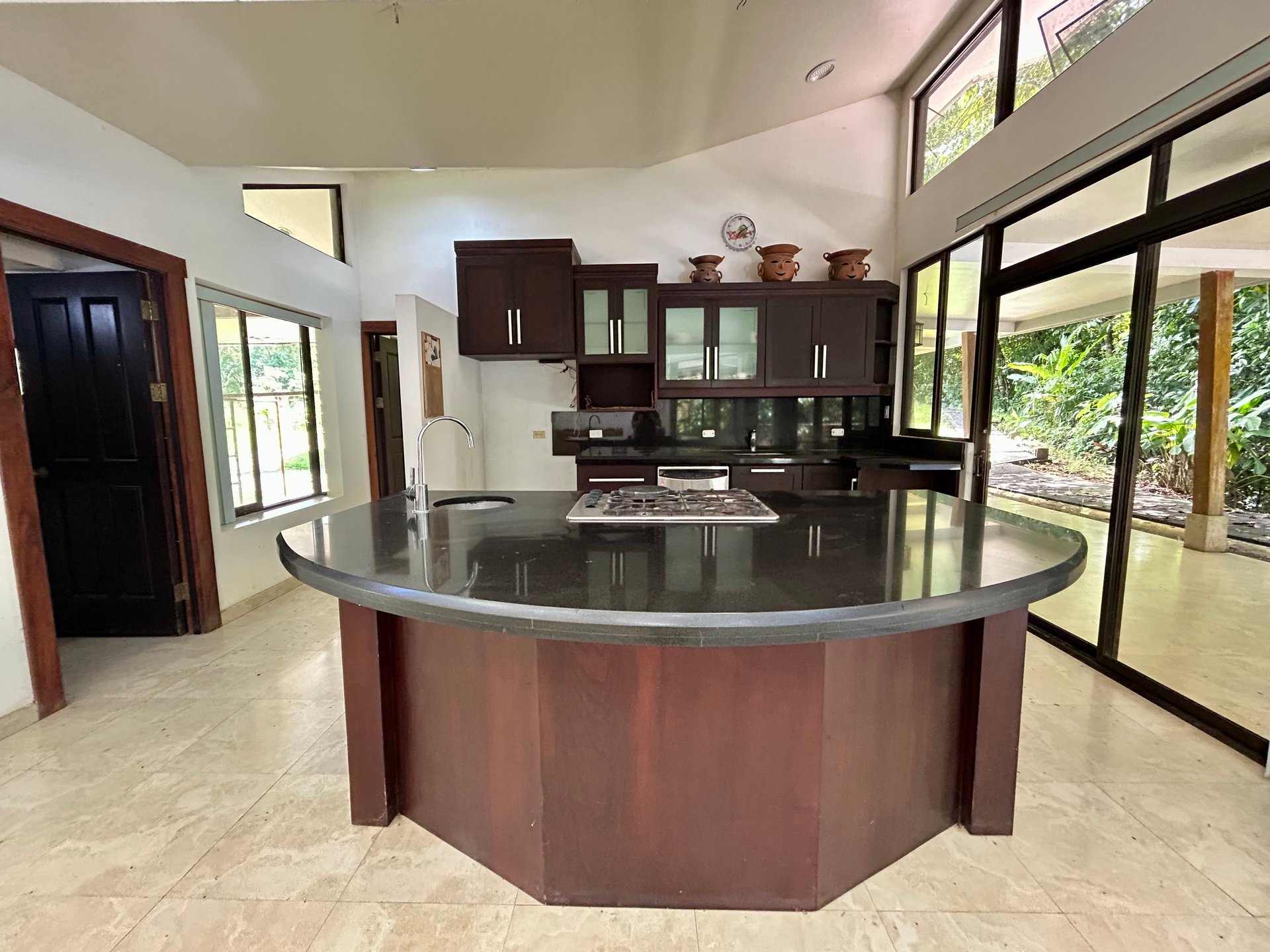 Fixer-Upper Home with an studio Office in Palmar Norte on a 7.58 Acres Property
