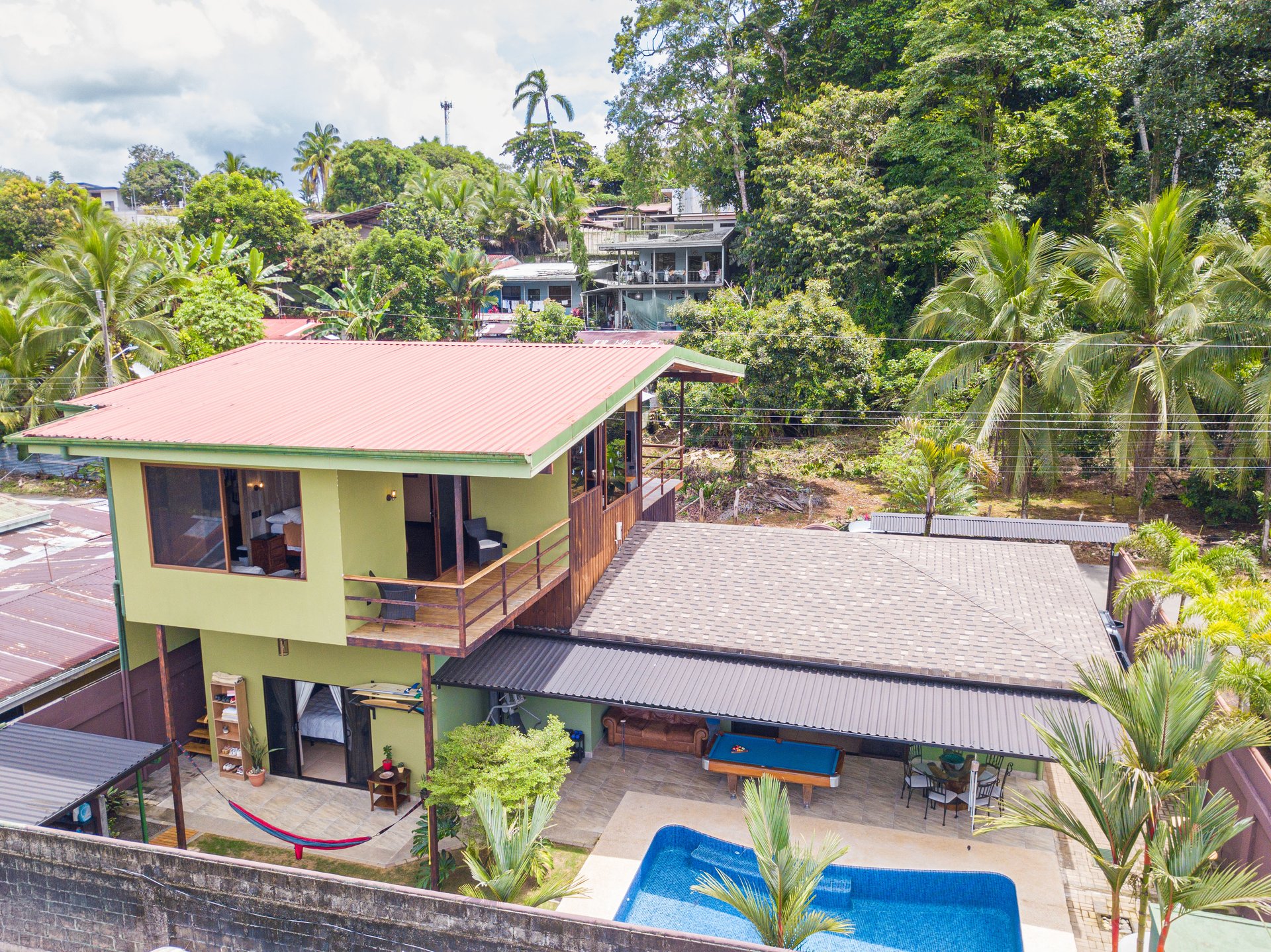 Naranjito corner lot house