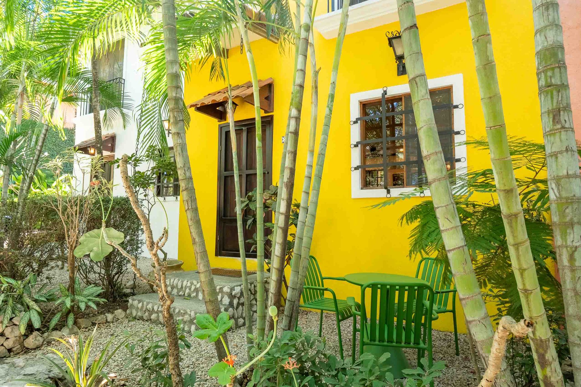 Pueblo del Mar 25 | Fully Renovated, Furnished Condo in Walkable Tamarindo