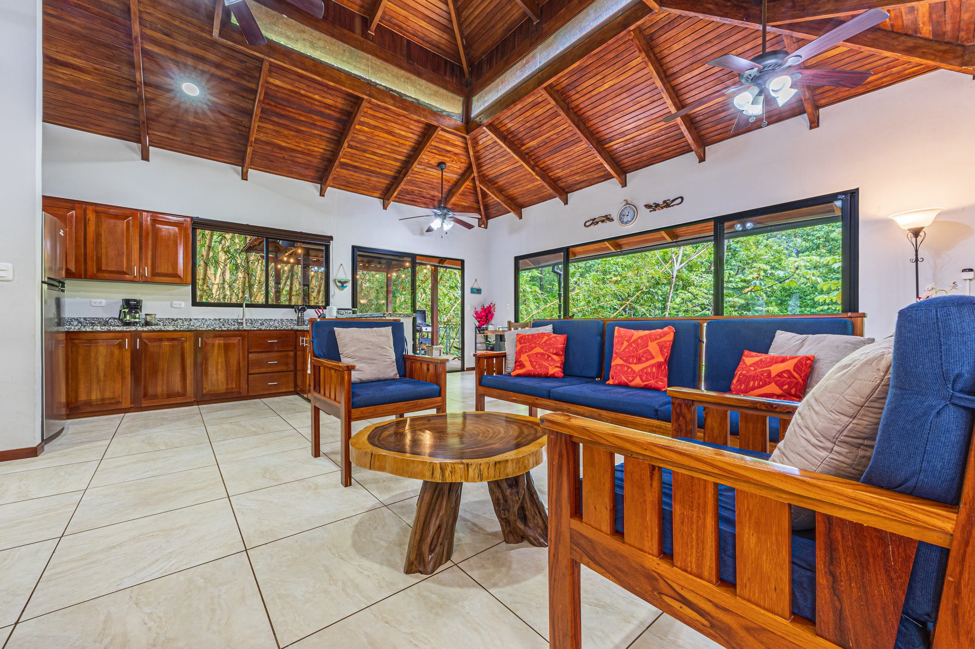 Tropical Villa in Canto del Mar | Walk to Dominicalito Beach