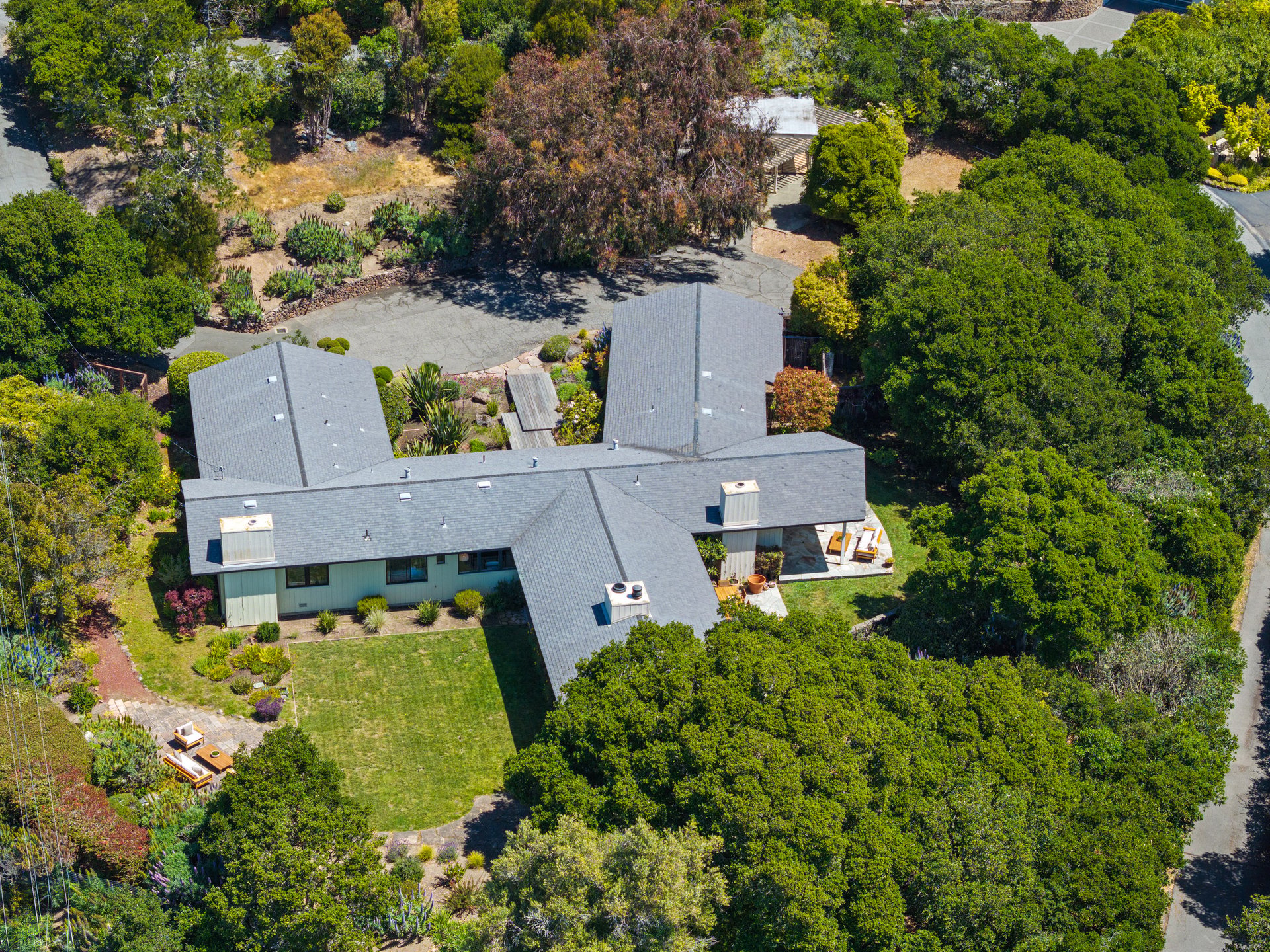 Rare 1+ Acre Dream Site