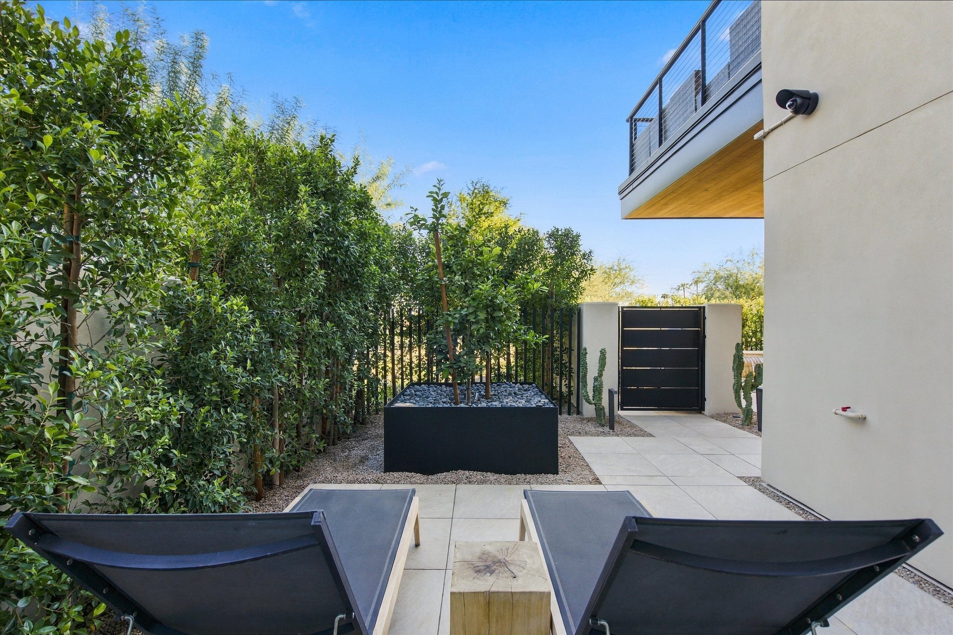 6311 E PHOENICIAN Boulevard 17