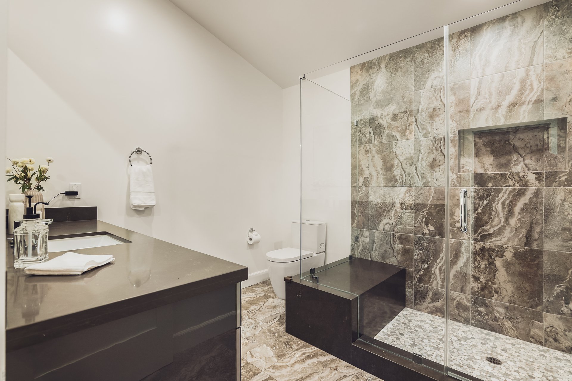 18065 Boris Dr, Encino