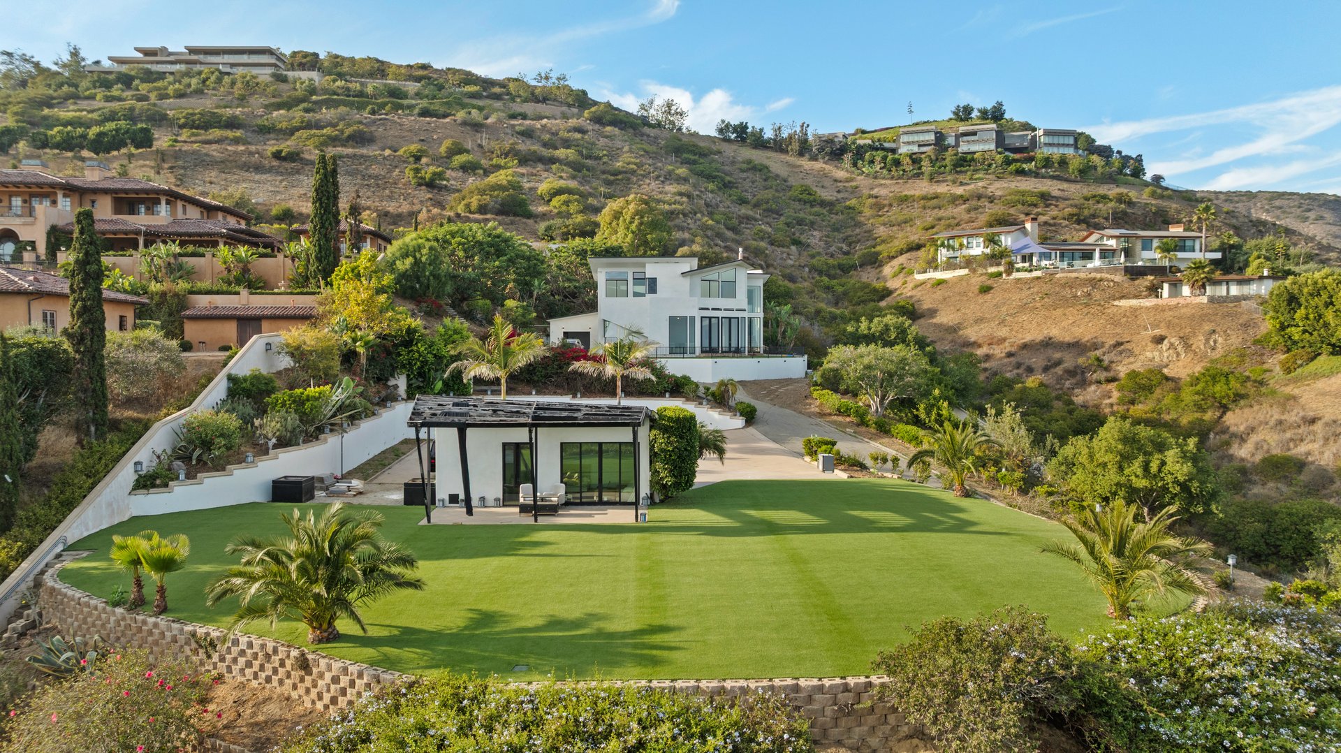 Luxurious Architectural Estate