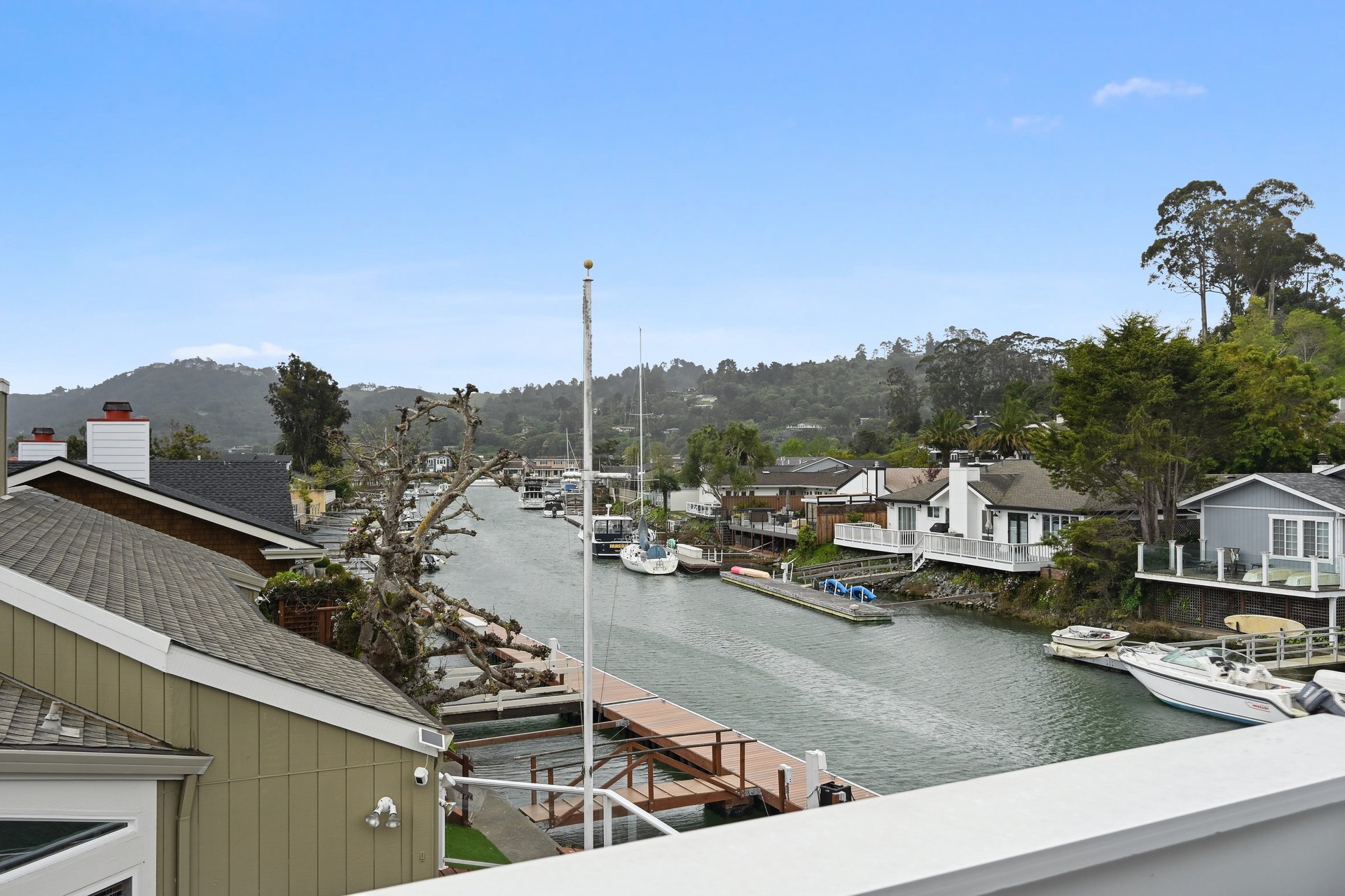 A Waterfront Masterpiece of Modern Luxury- Represented Seller