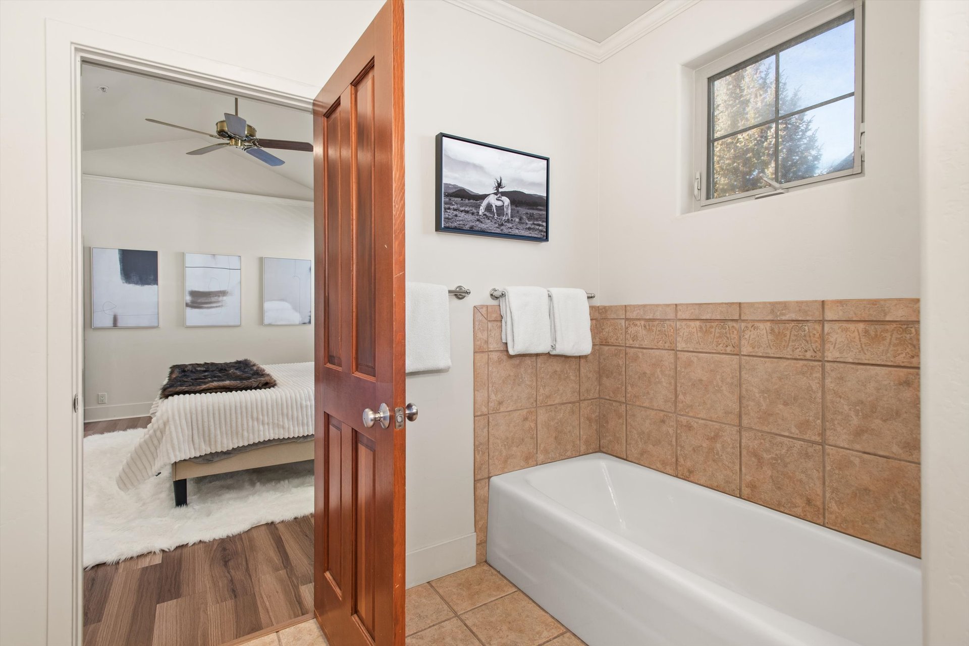 Bright and Stylish Townhome in the Heart of Willits