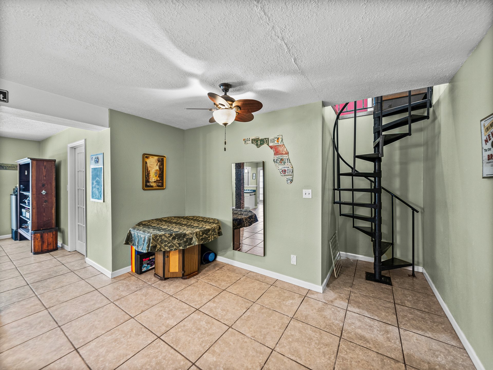 10925 FORT KING RD