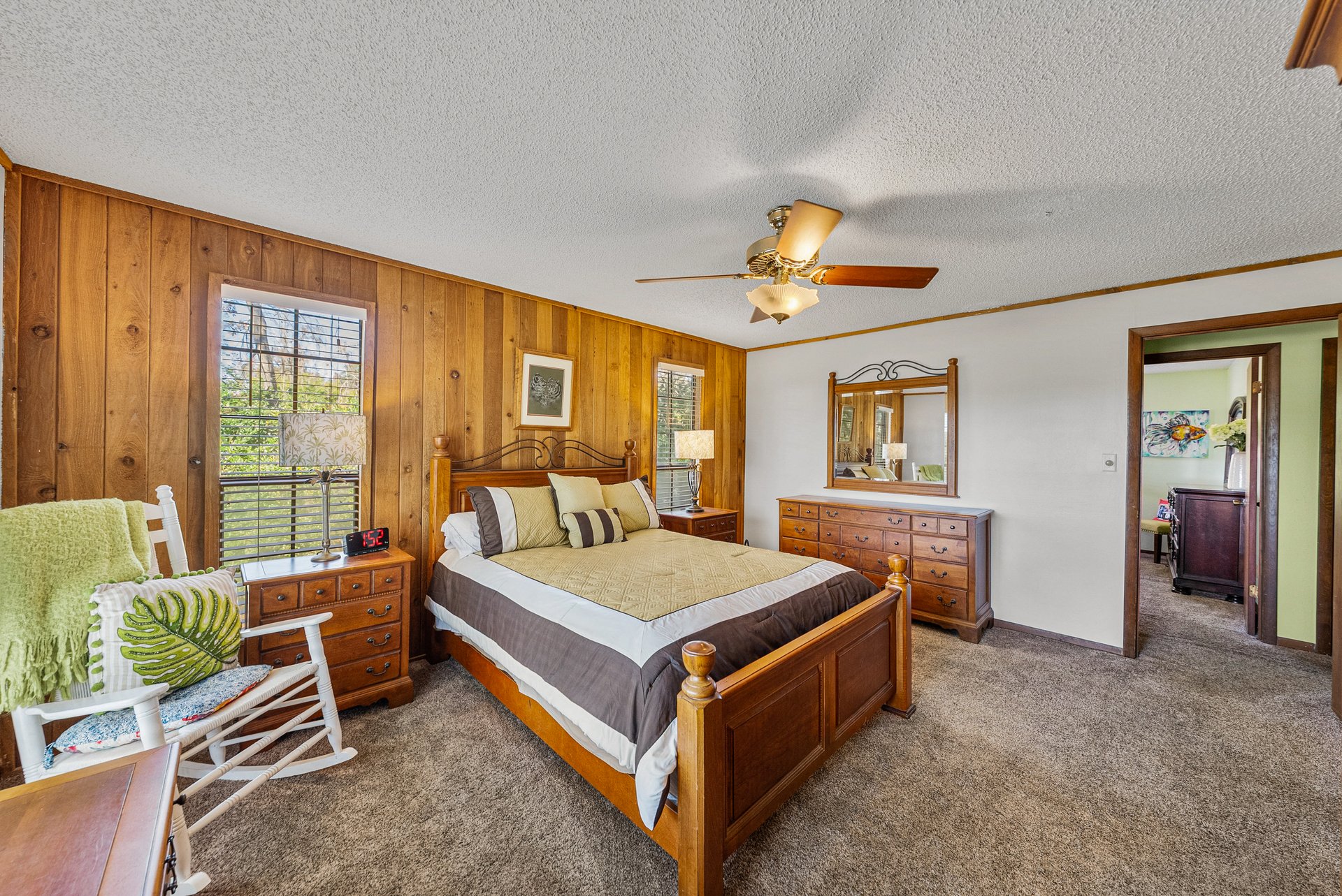 11045 FORT KING RD