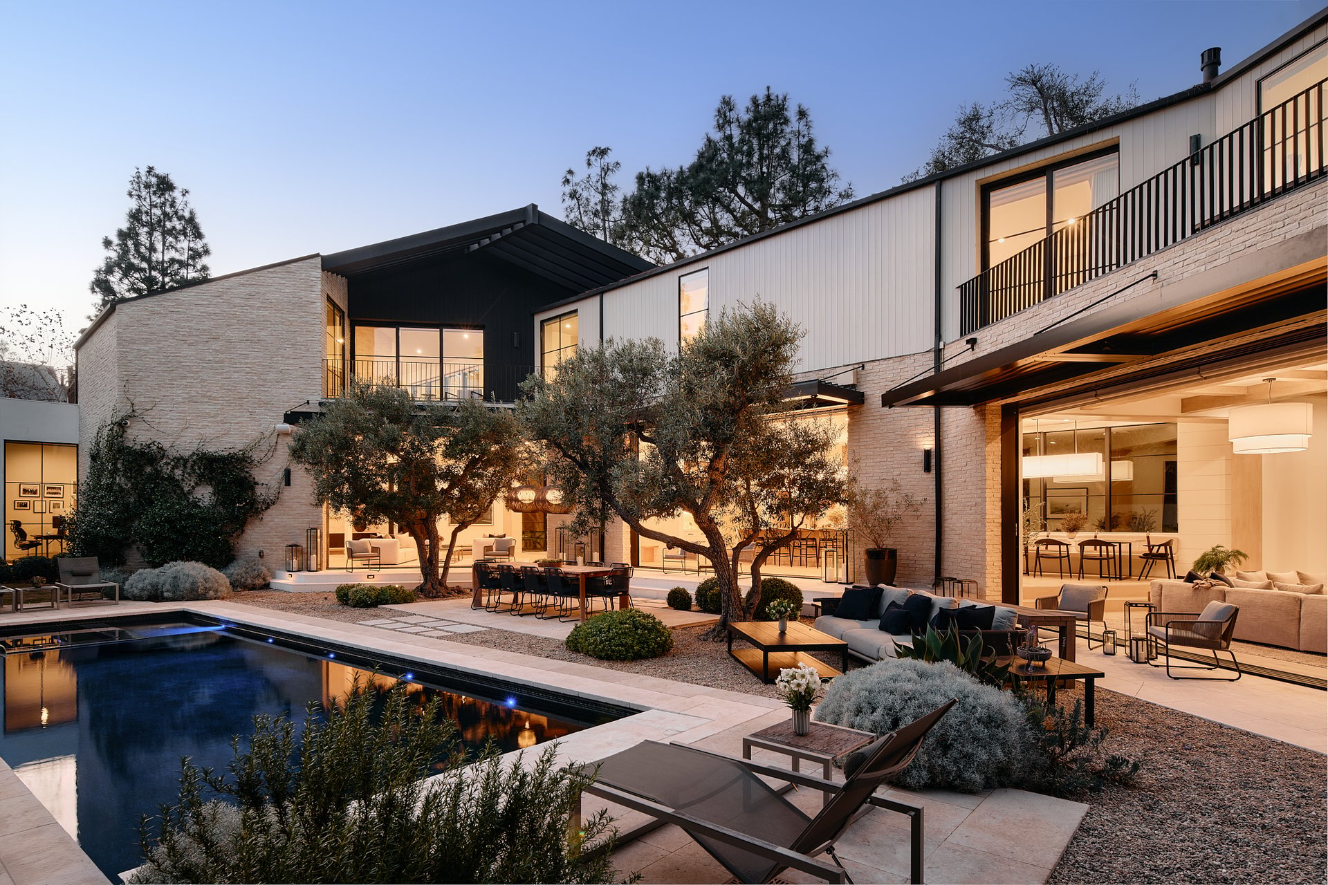 1054 Angelo Dr, Beverly Hills