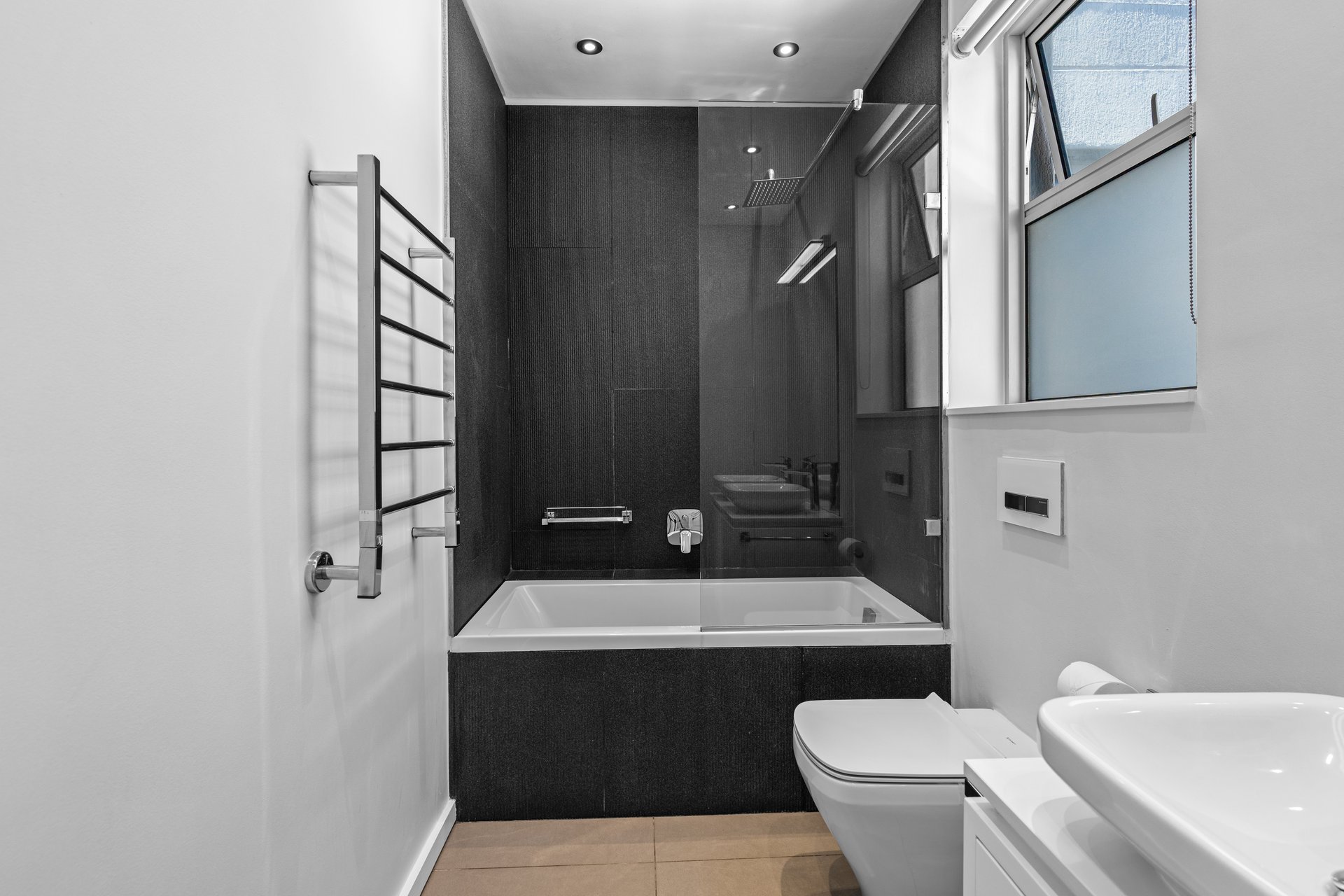  Seven on T Luxe Retreat