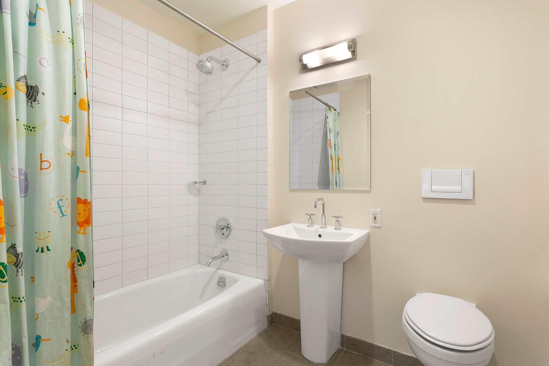 48-21 5th Street Unit: TH1C