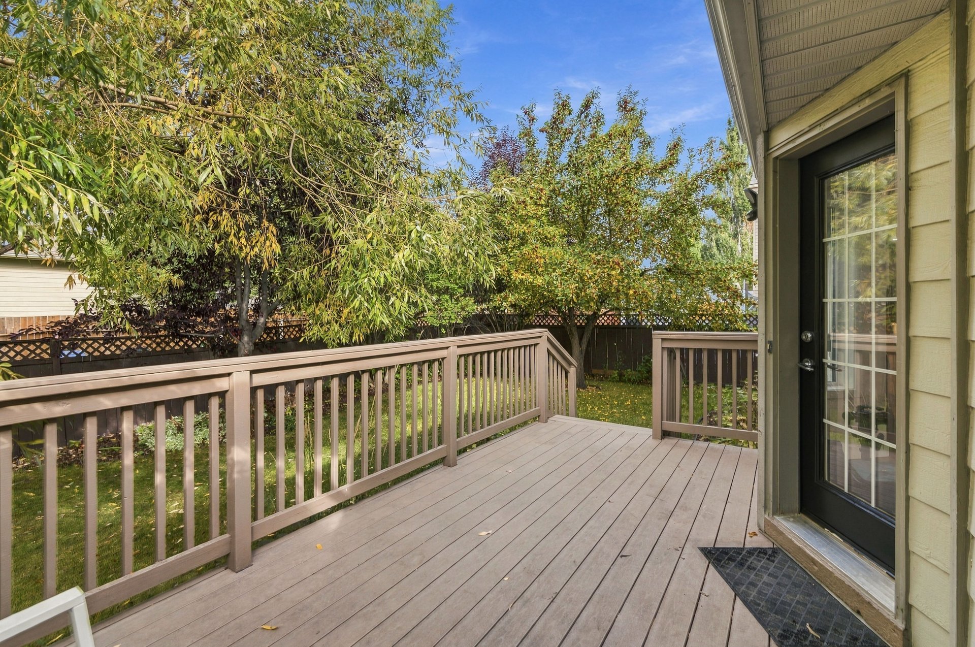 128 Sunvista Close SE