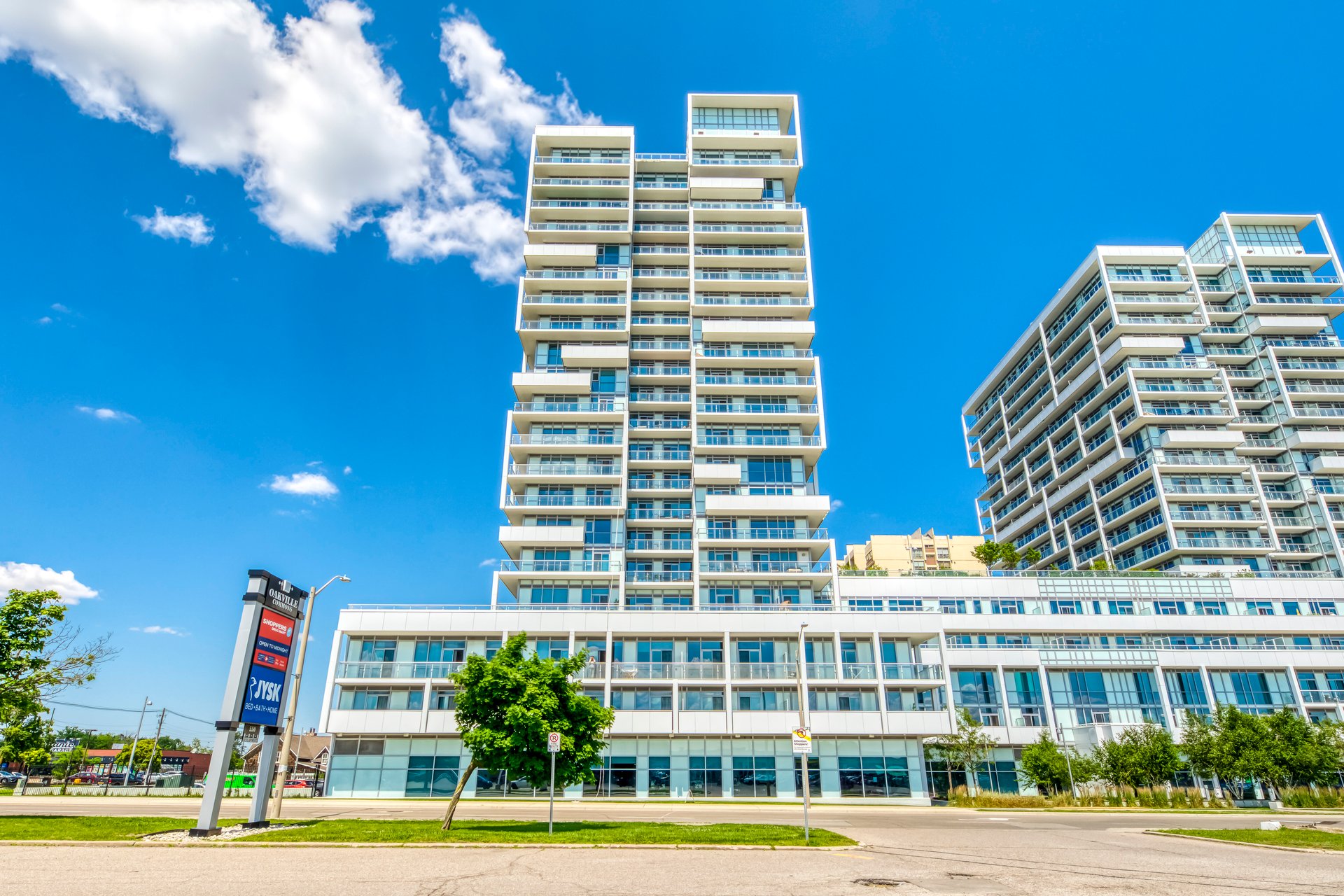 65 Speers Rd #205