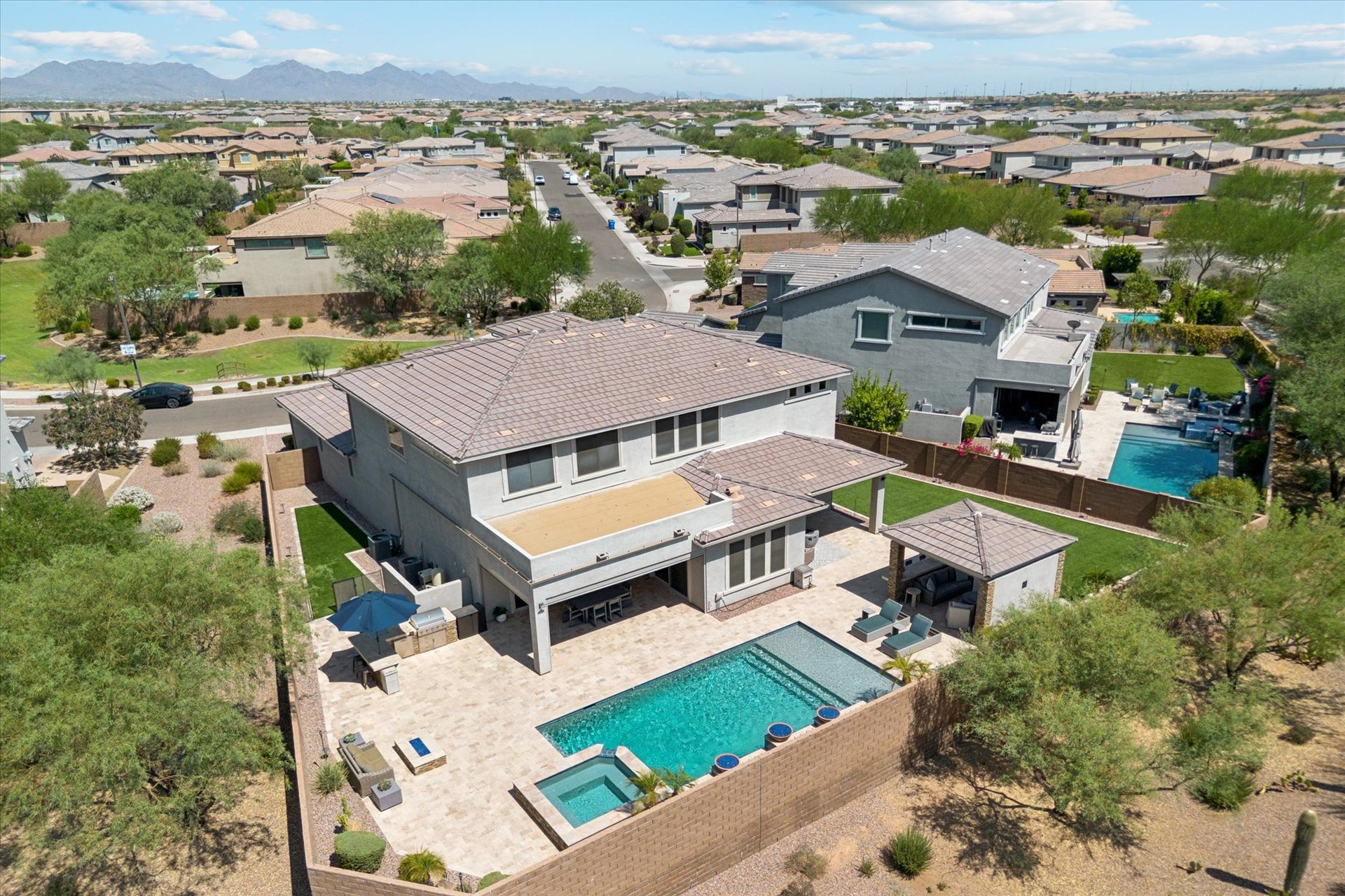 2905 E LOS GATOS DR, Phoenix, AZ 85050