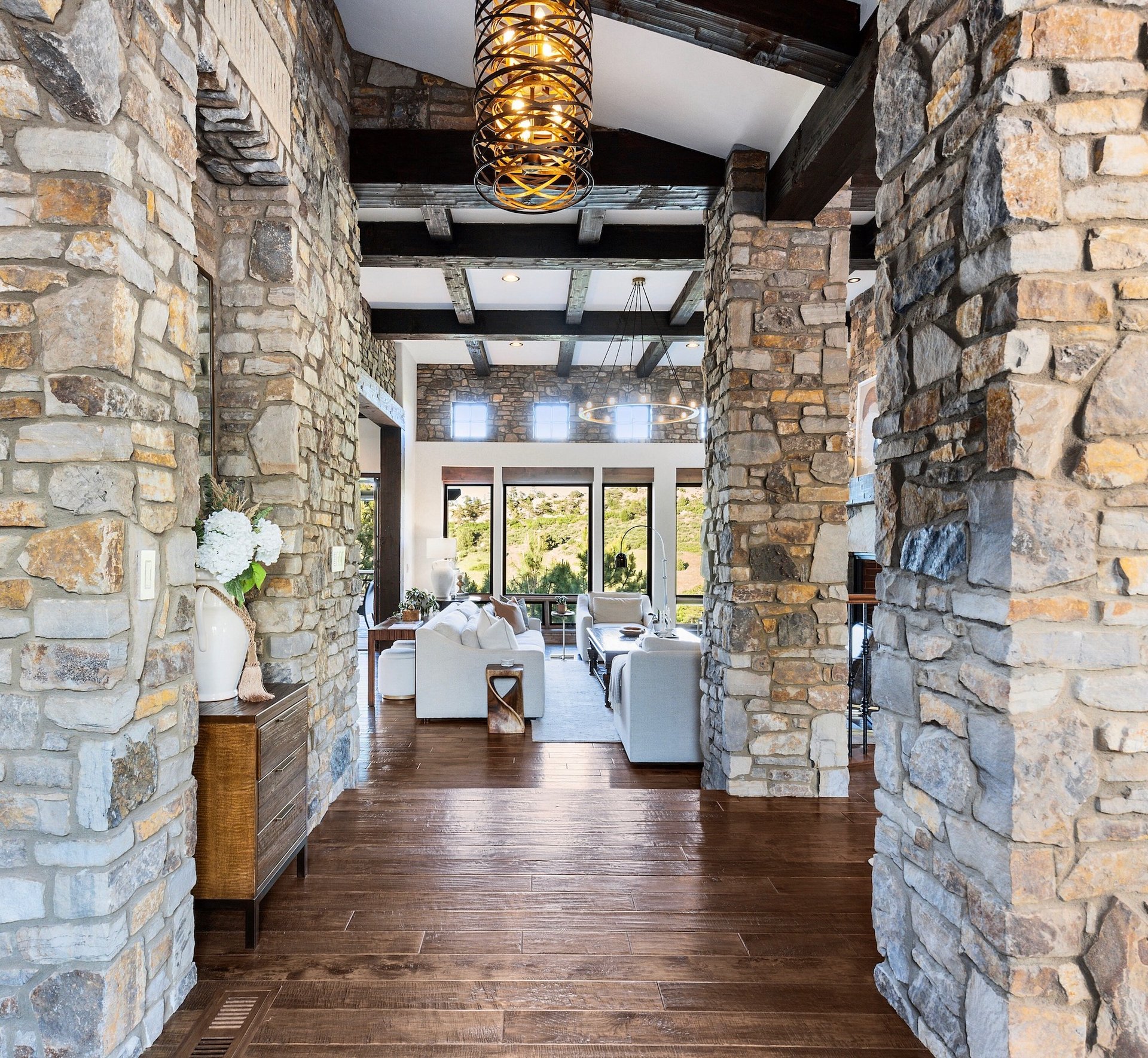 7208 Raphael Lane