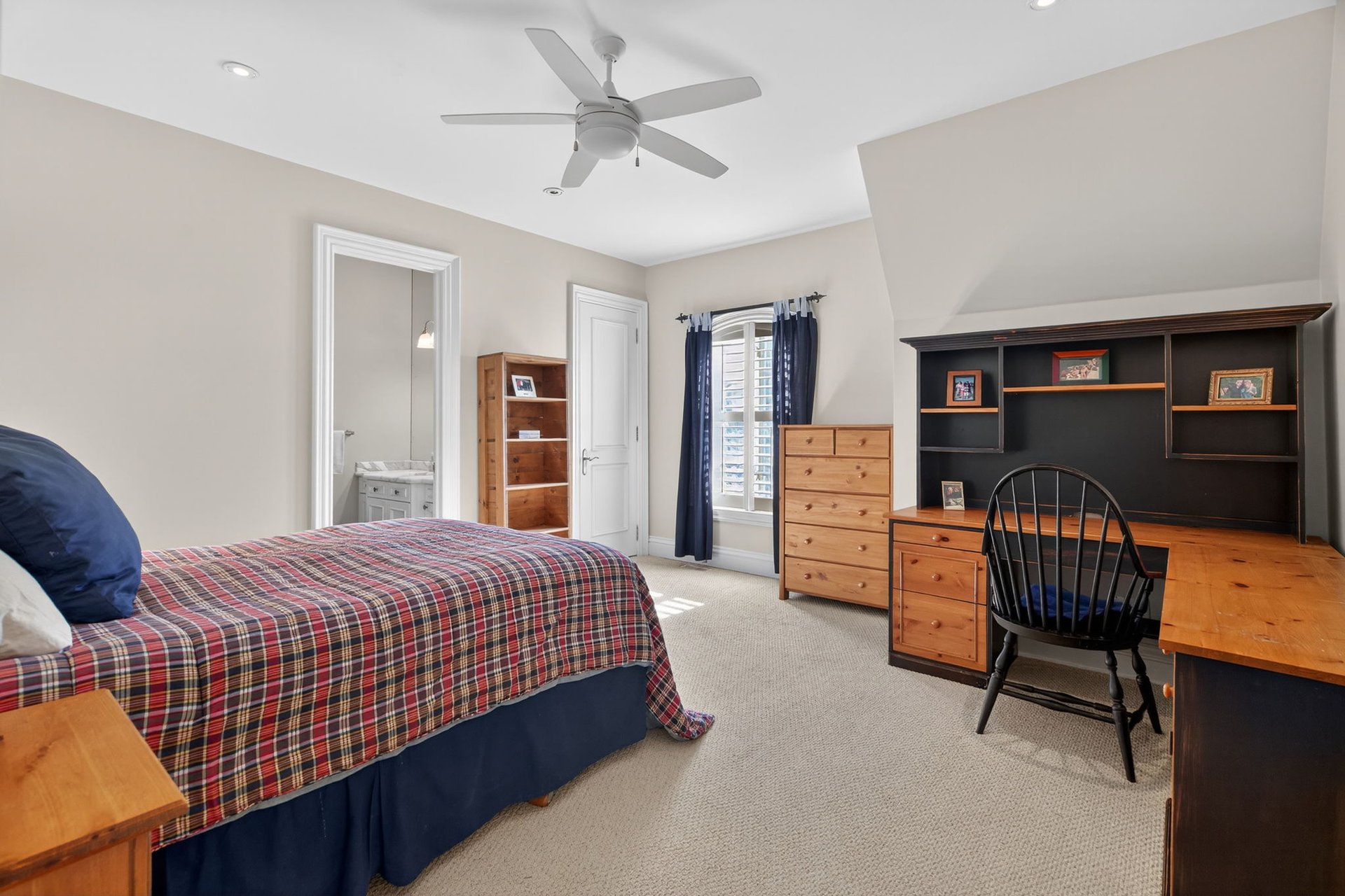 SOLD: Timeless Elegance
