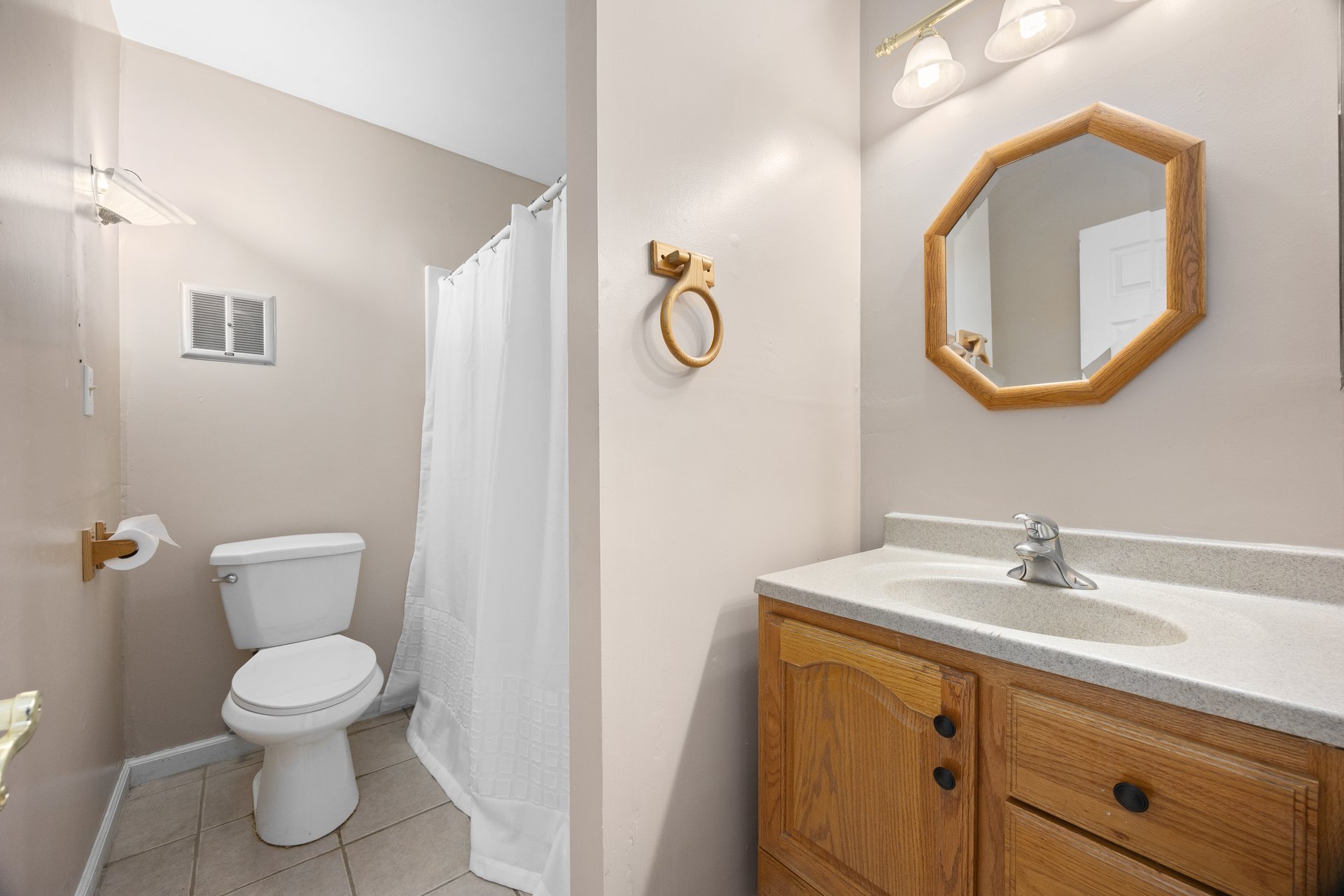 Charming Updated Condo in Bear Valley Springs – 101 Meadow Lakes