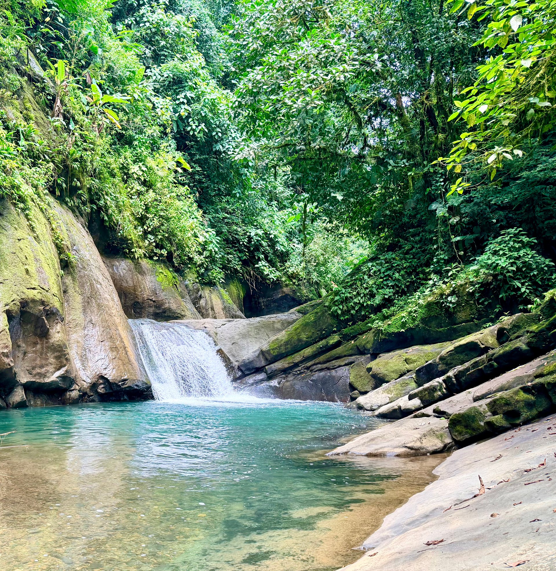 La Unión Road Development – Buildable Lots with River Access in Uvita