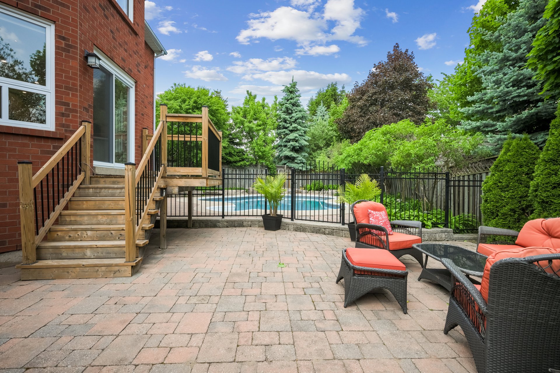 Executive Home in prestigious Glen Abbey