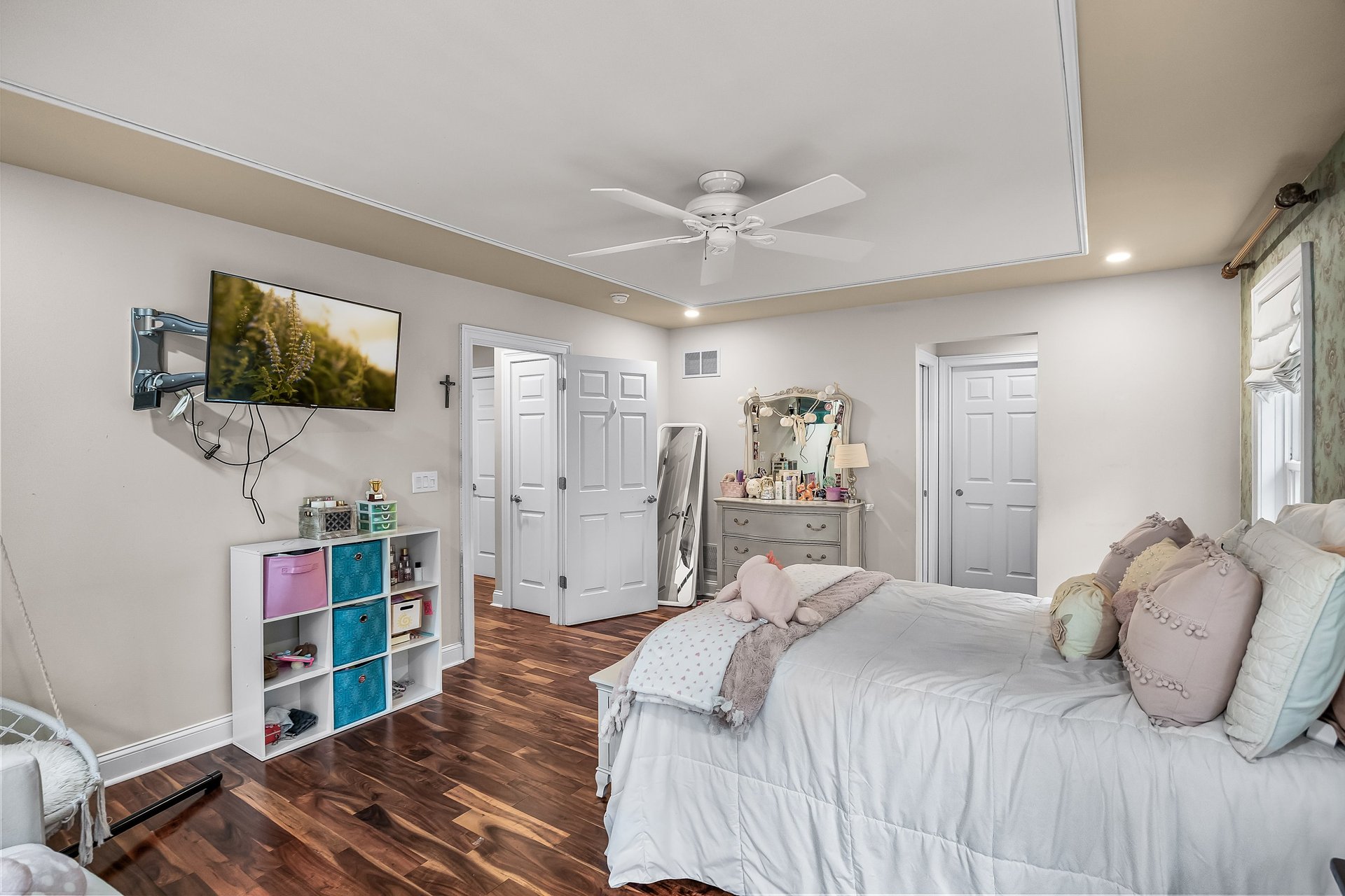 2A Laurel Dr