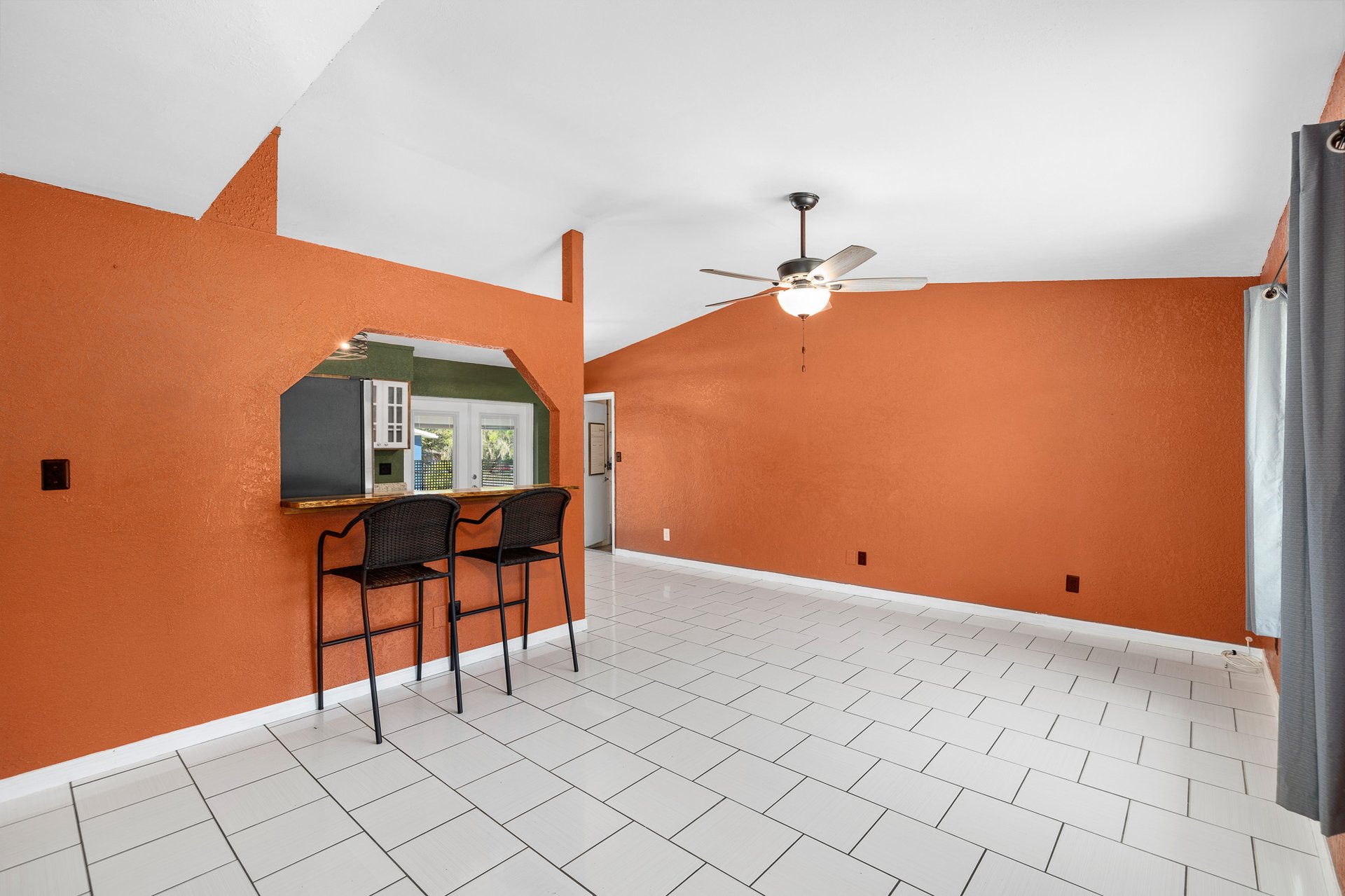 3399 RIVERDALE DR