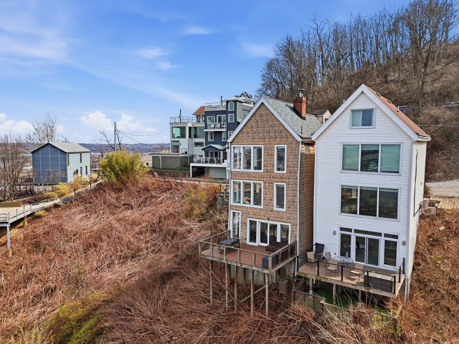 310 Cola St