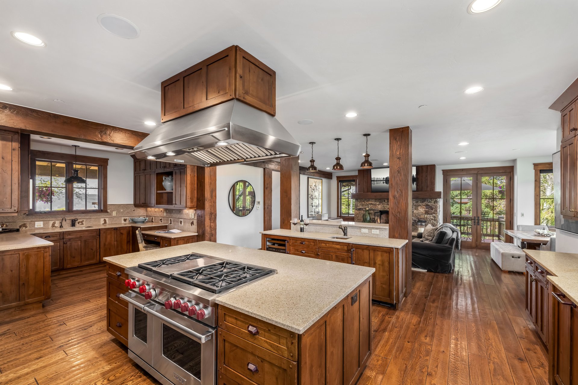 1092 The Summit Trail
