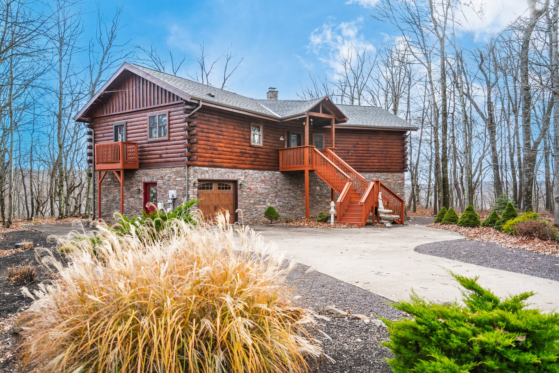 720 Turnberry Lane