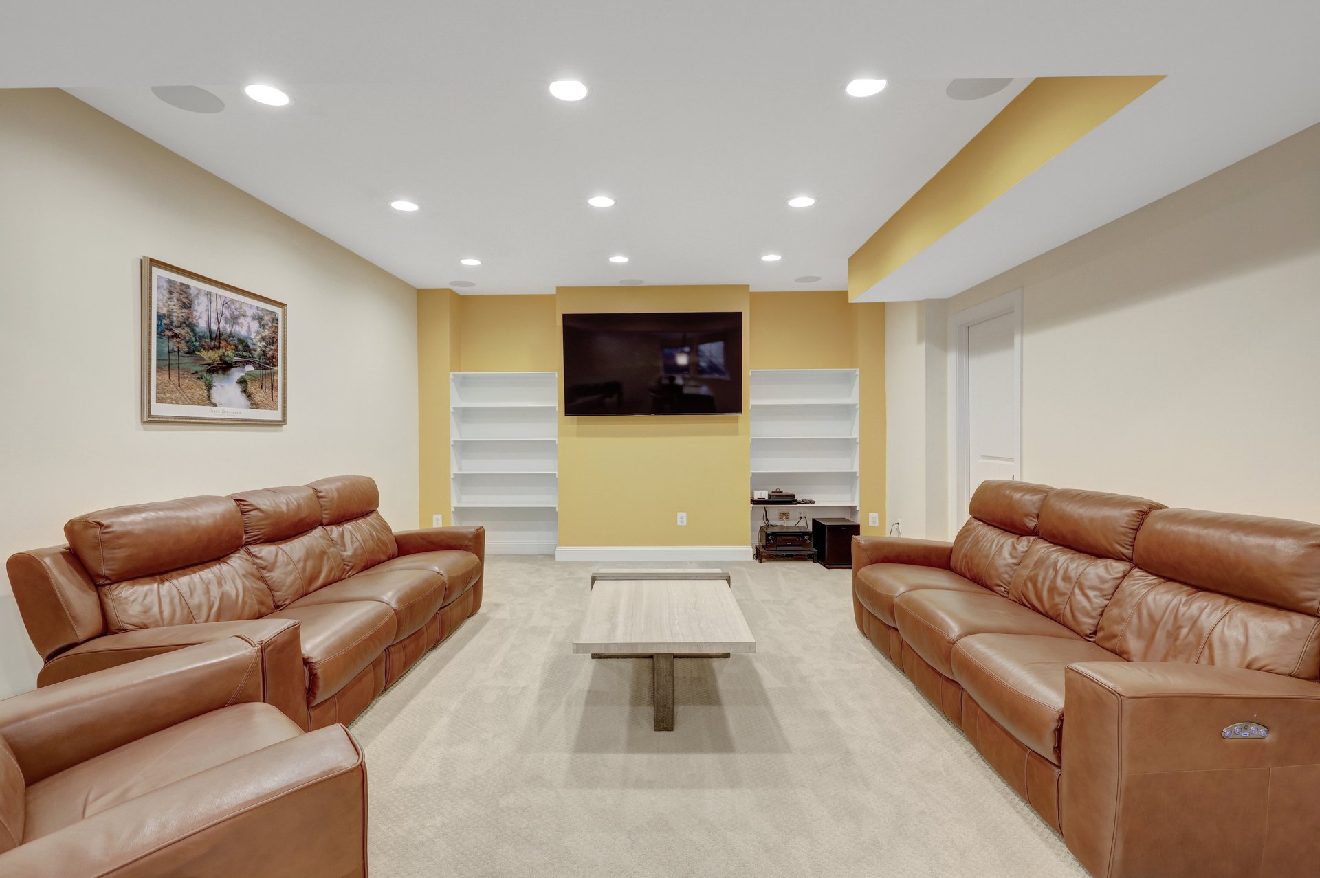 300 Jade Ct NW
