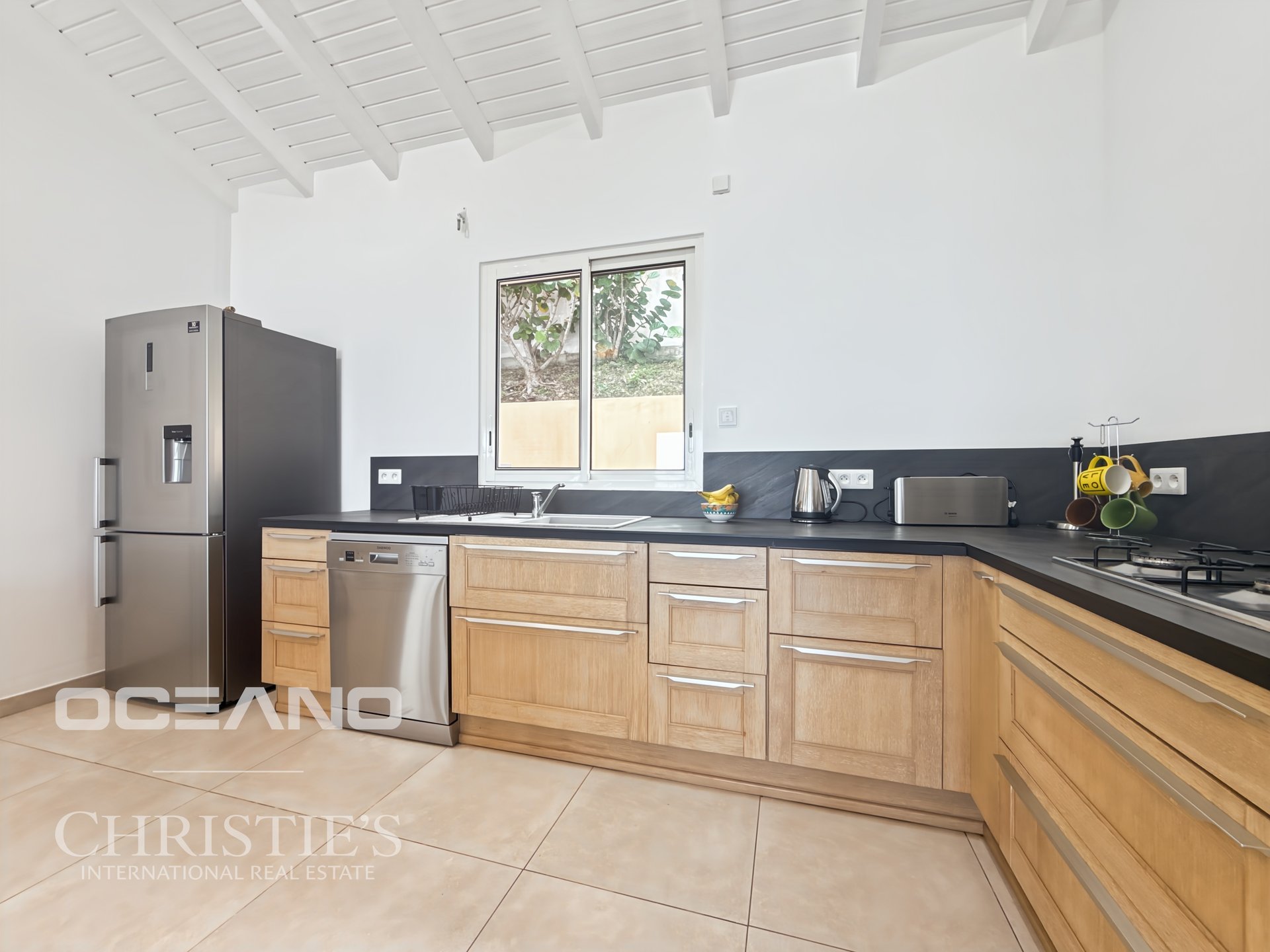Villa with panoramic sea view