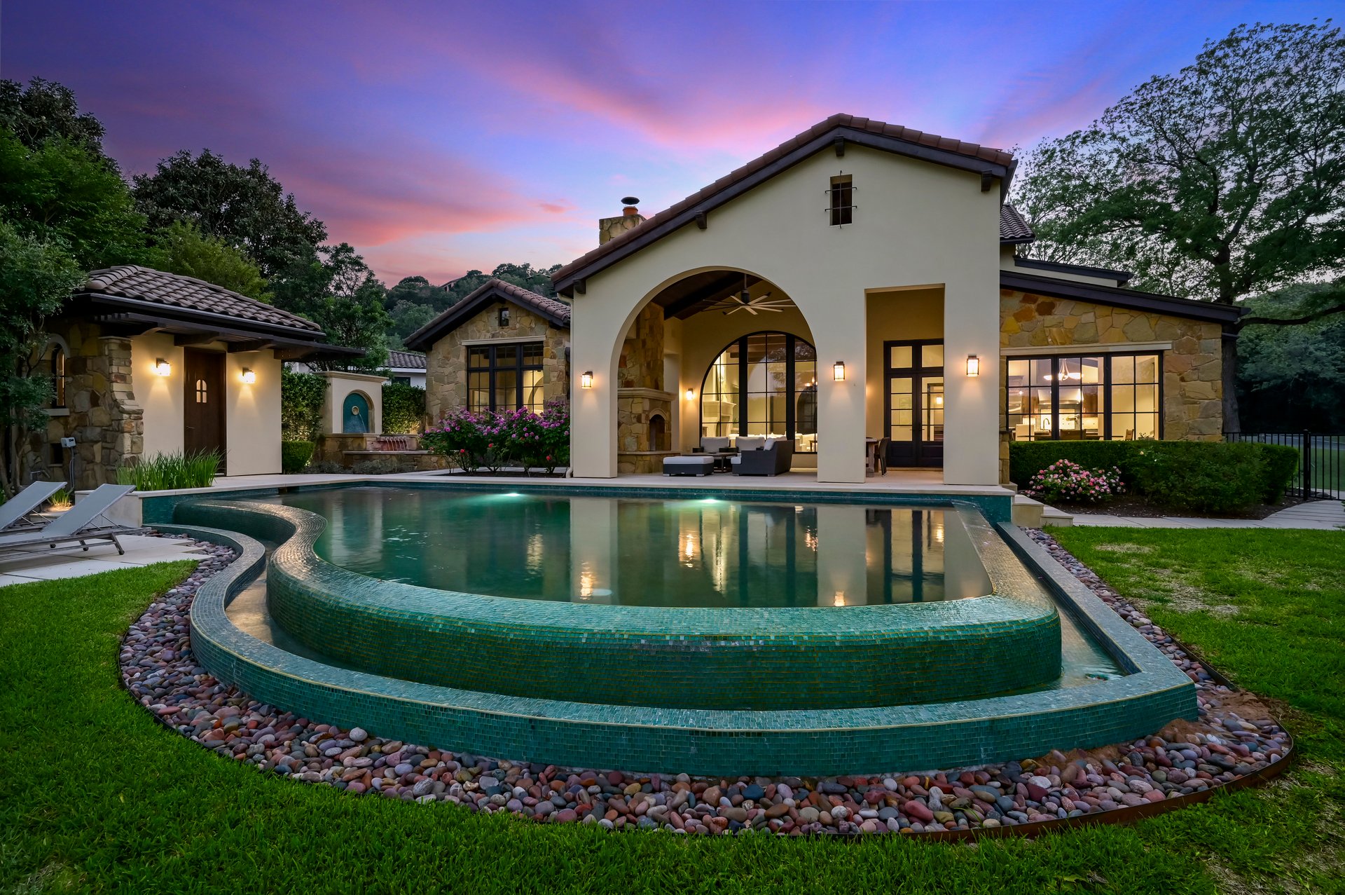1401 N Weston Lane