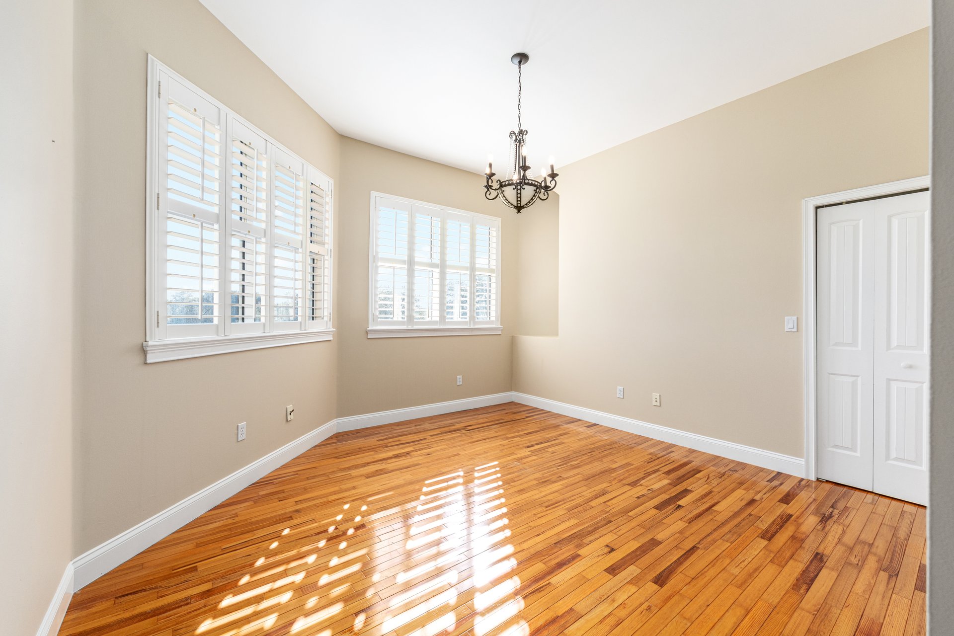 997 NW 63rd Ct