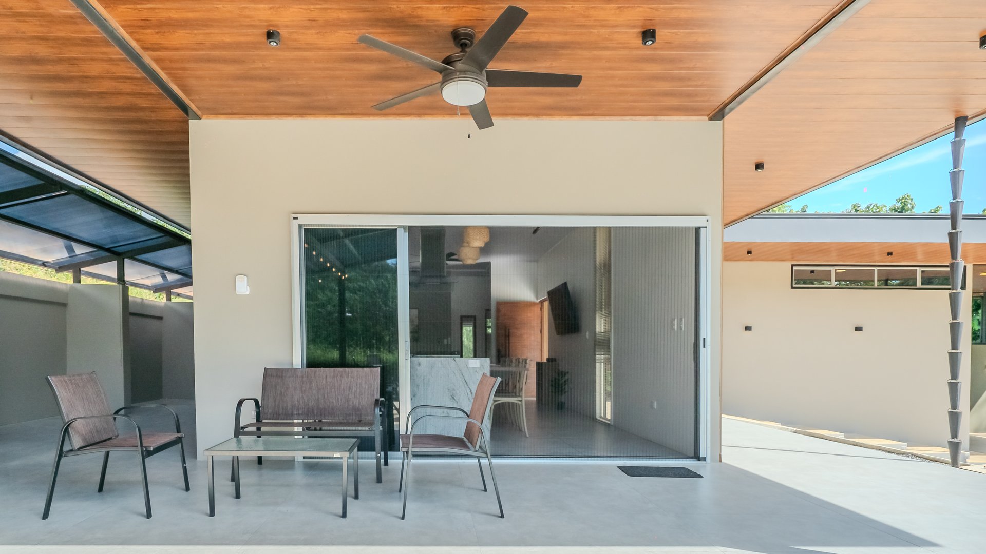 Brand New Tropical Jungle Home in Ojochal