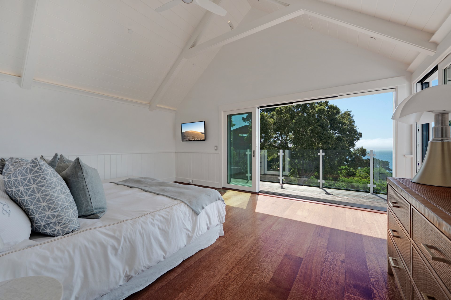 Stunning View Residence