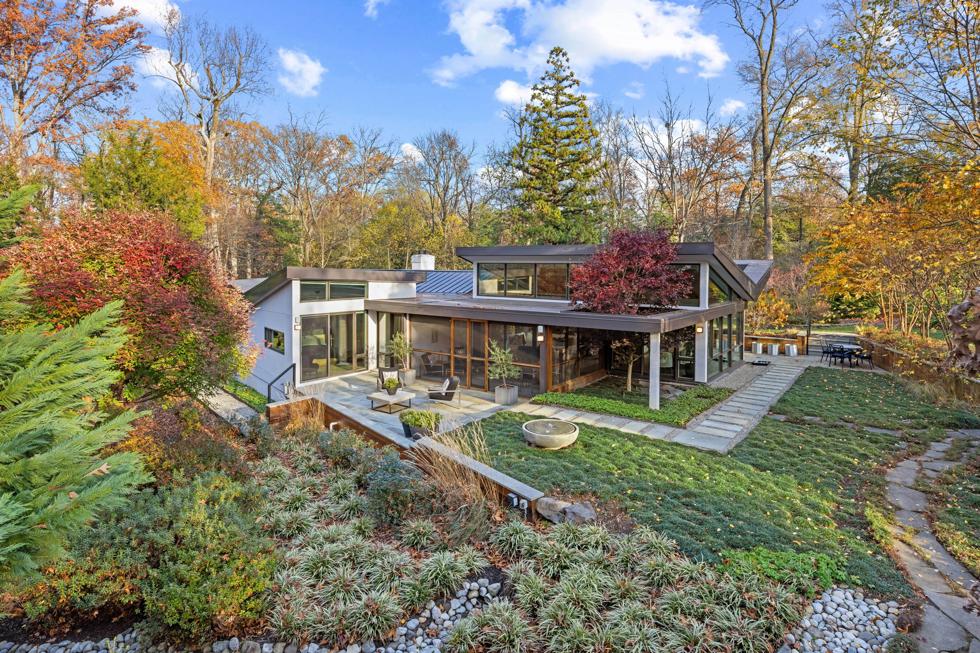 7713 Tauxemont Road