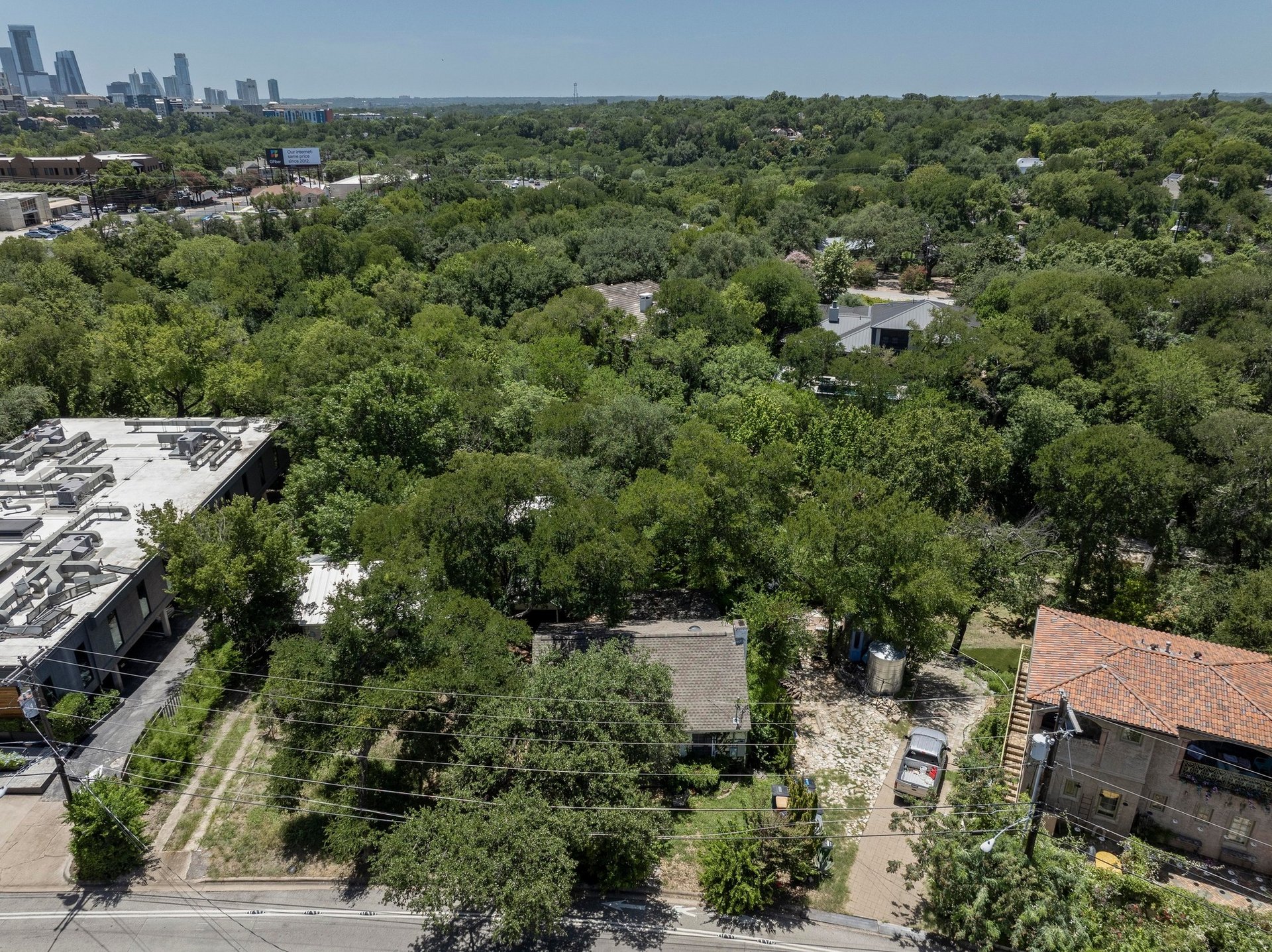 1017 W 31st Street