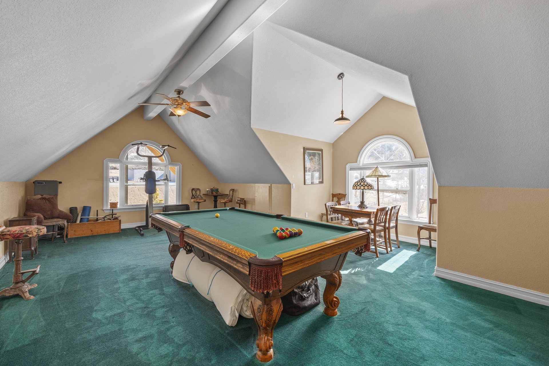 Equestrian Estate in Bear Valley Springs: 25820 Skyline Drive