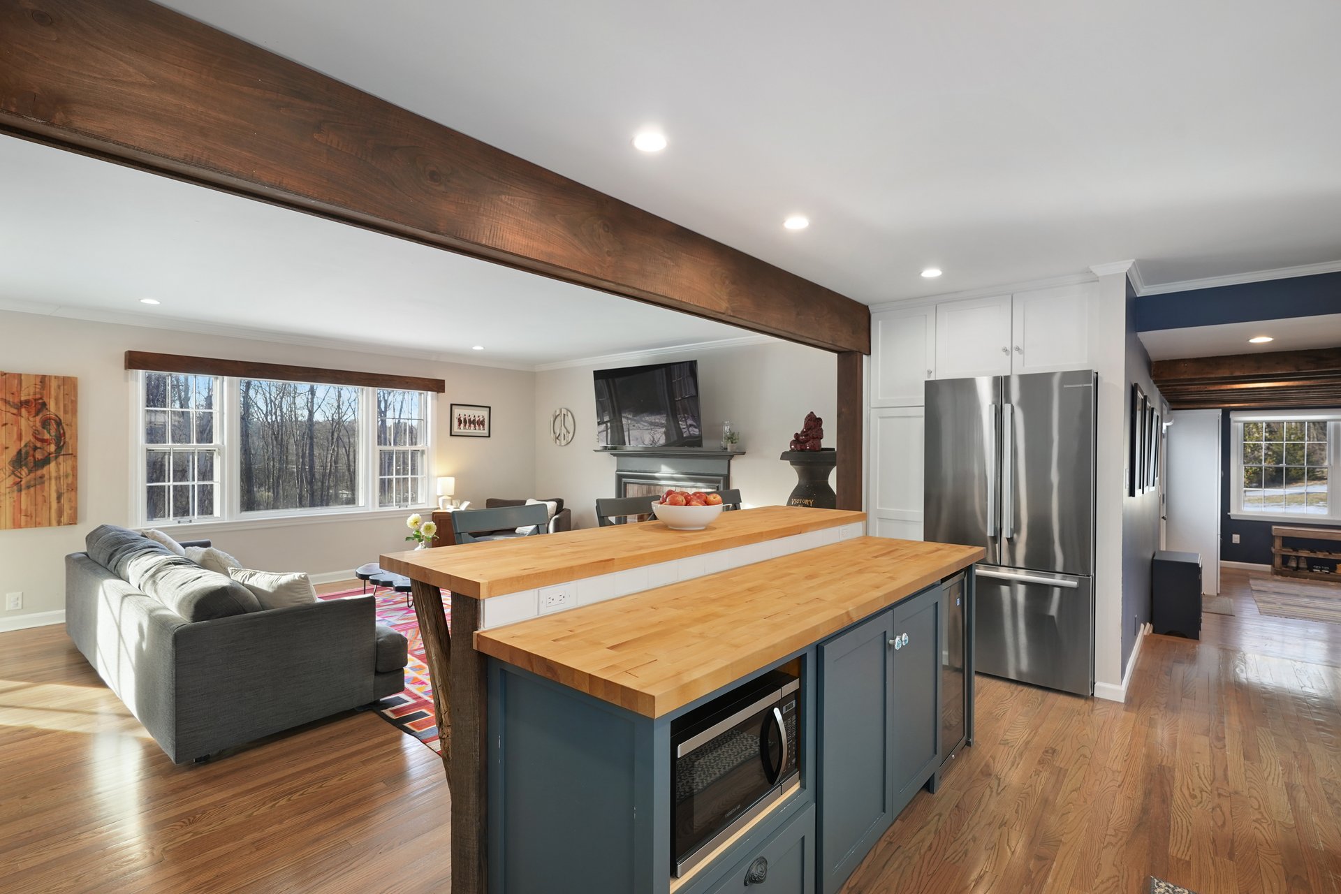 30 Schoolhouse Road