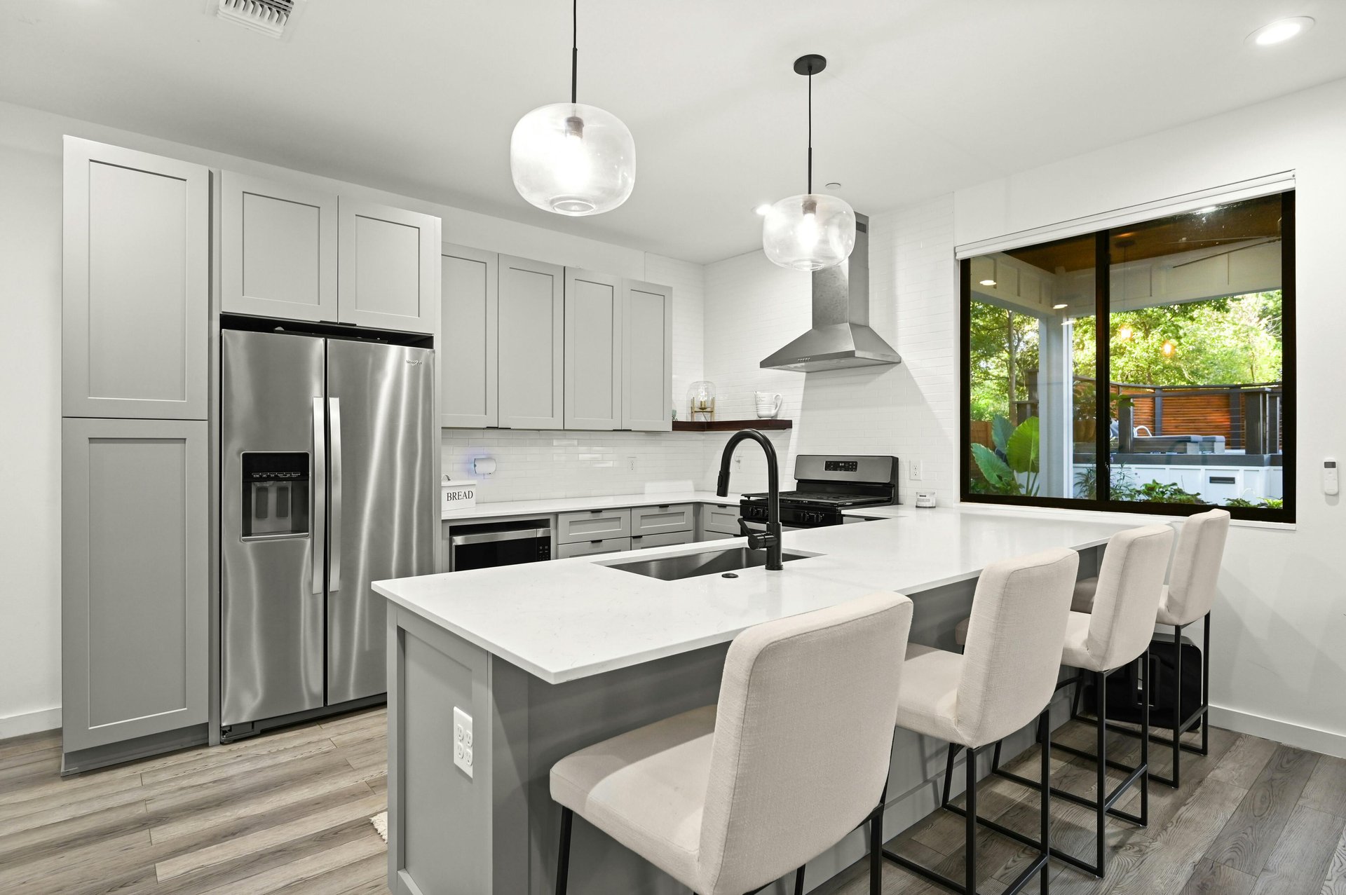 3411 Neal st #2