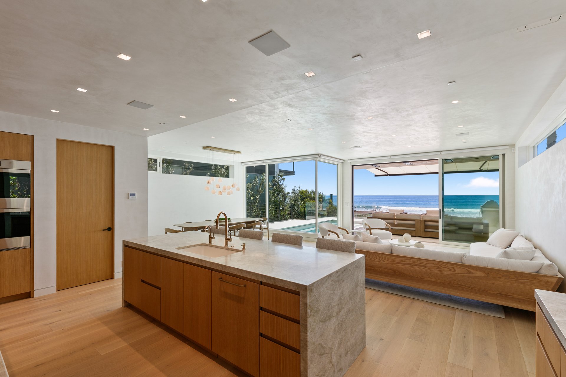 31224 Broad Beach Rd