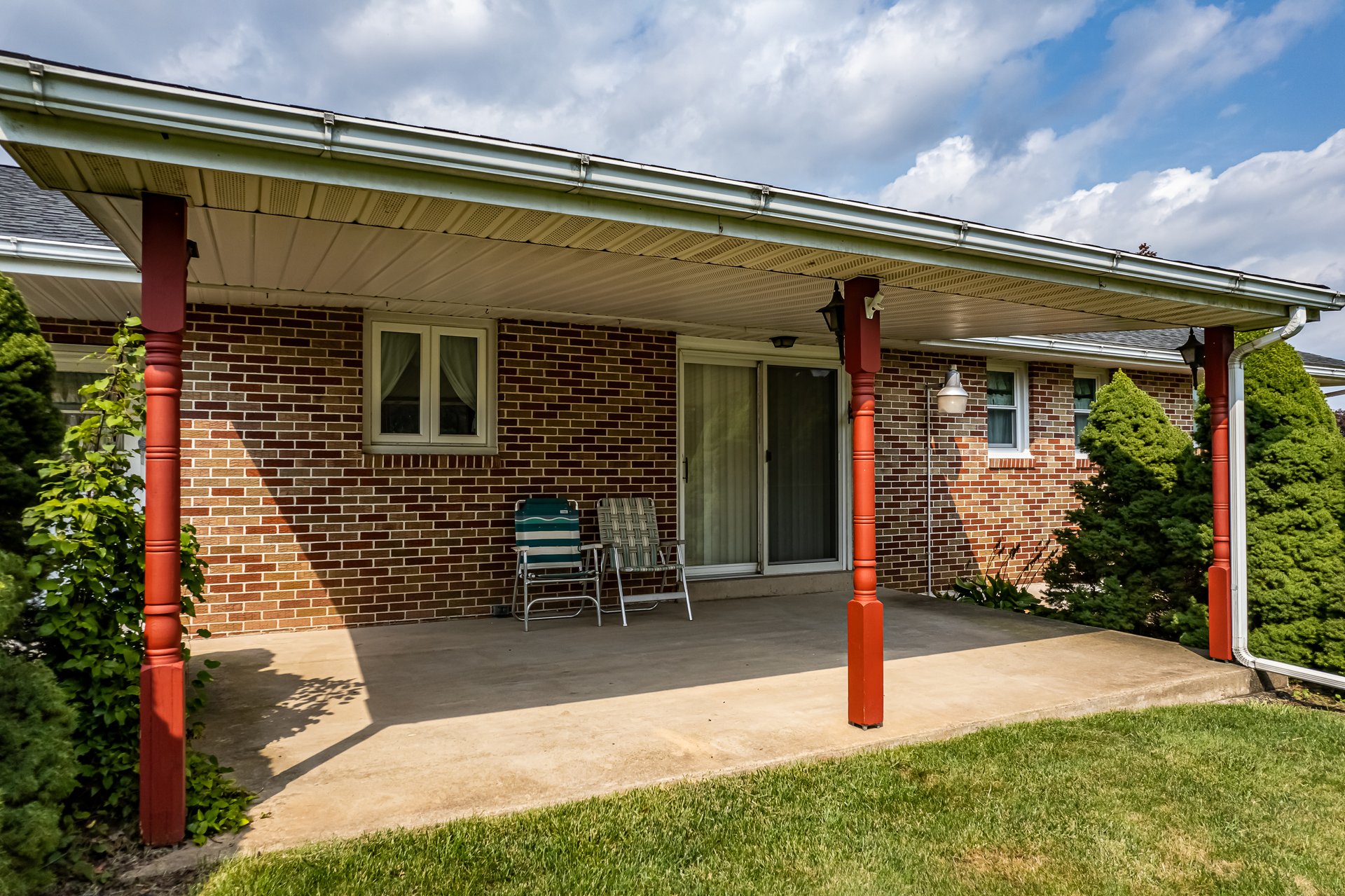 928 Dogwood Lane