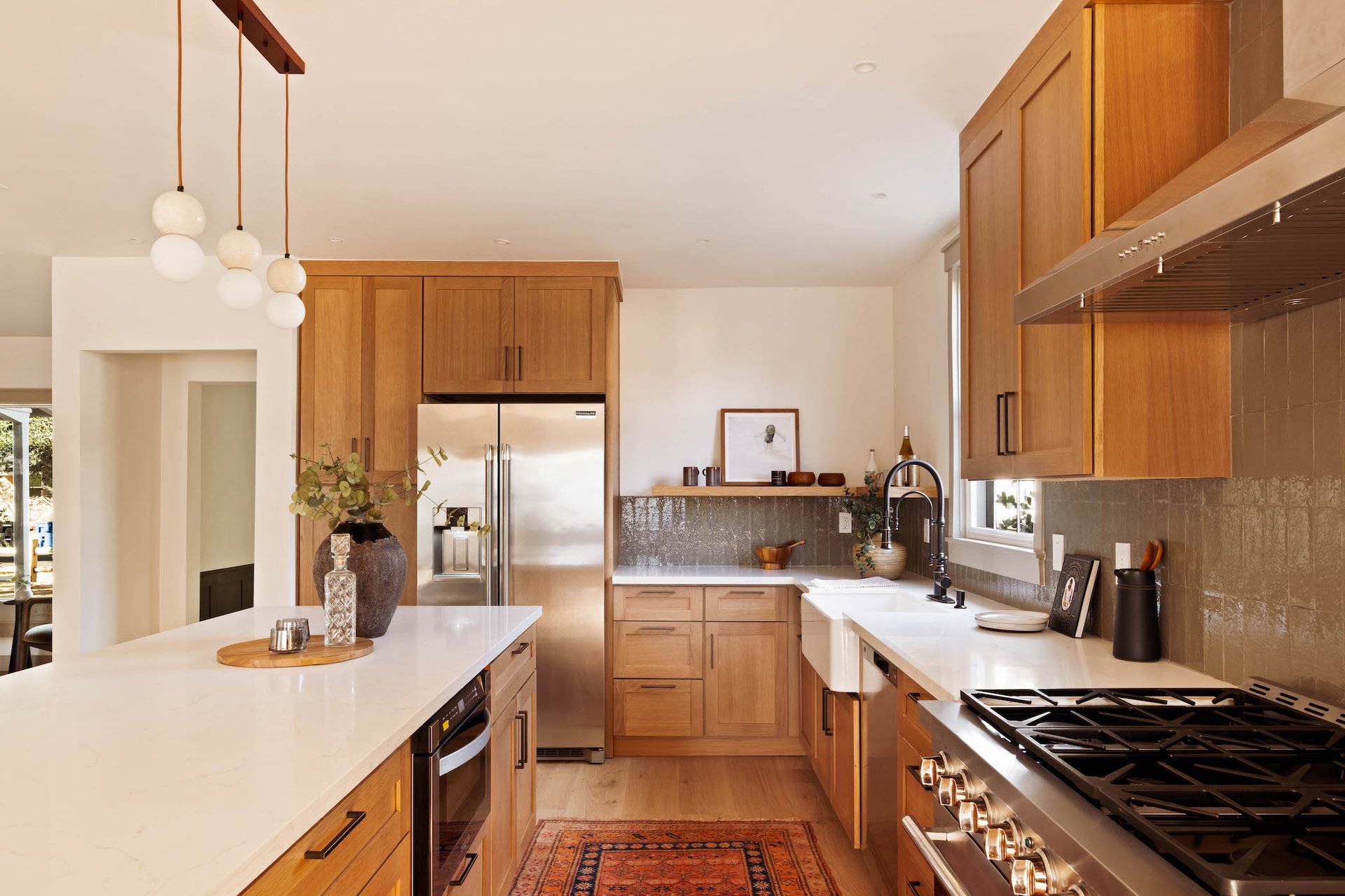Outback Modern. Lake Balboa