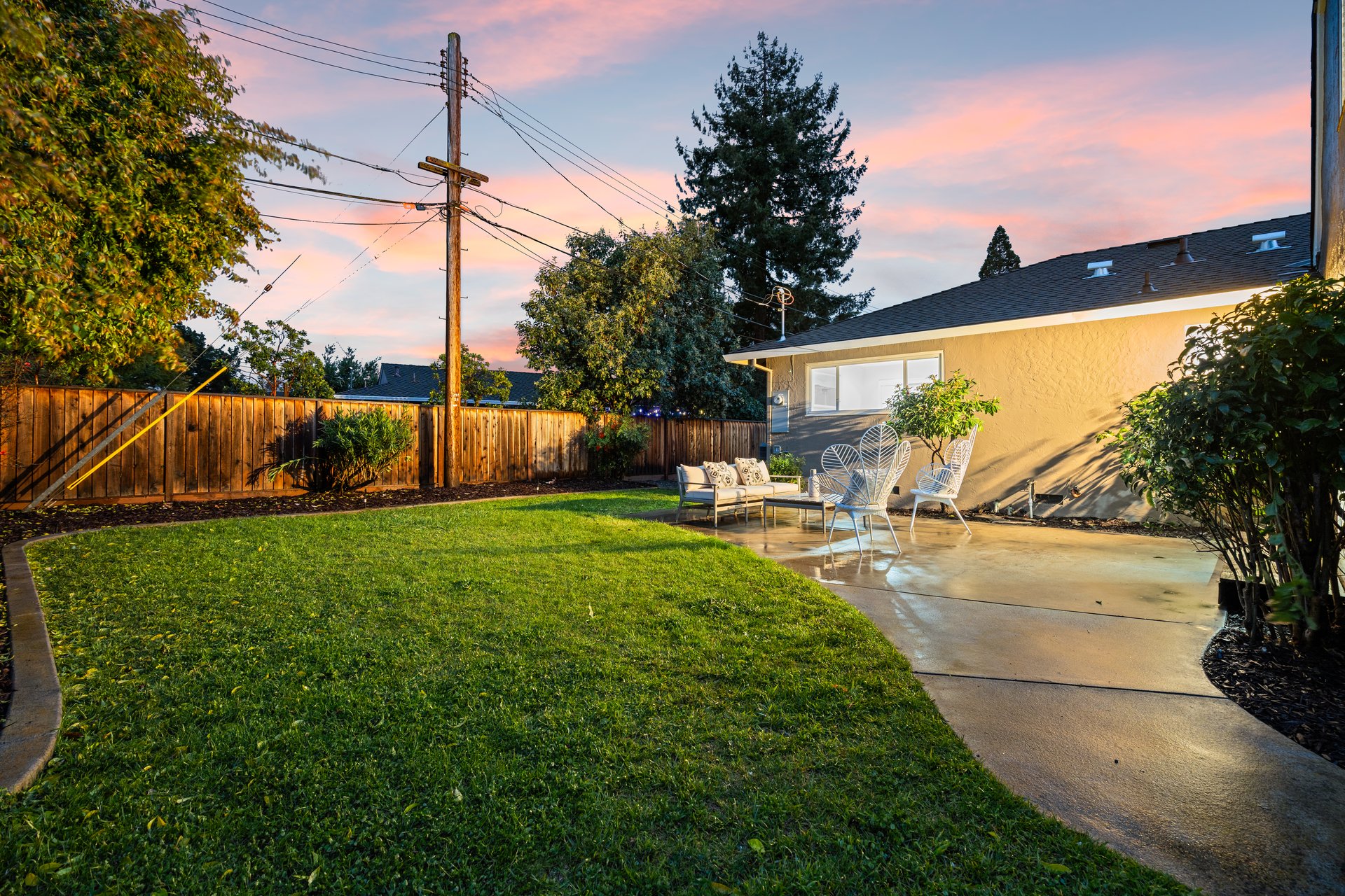 699 Cornell DR