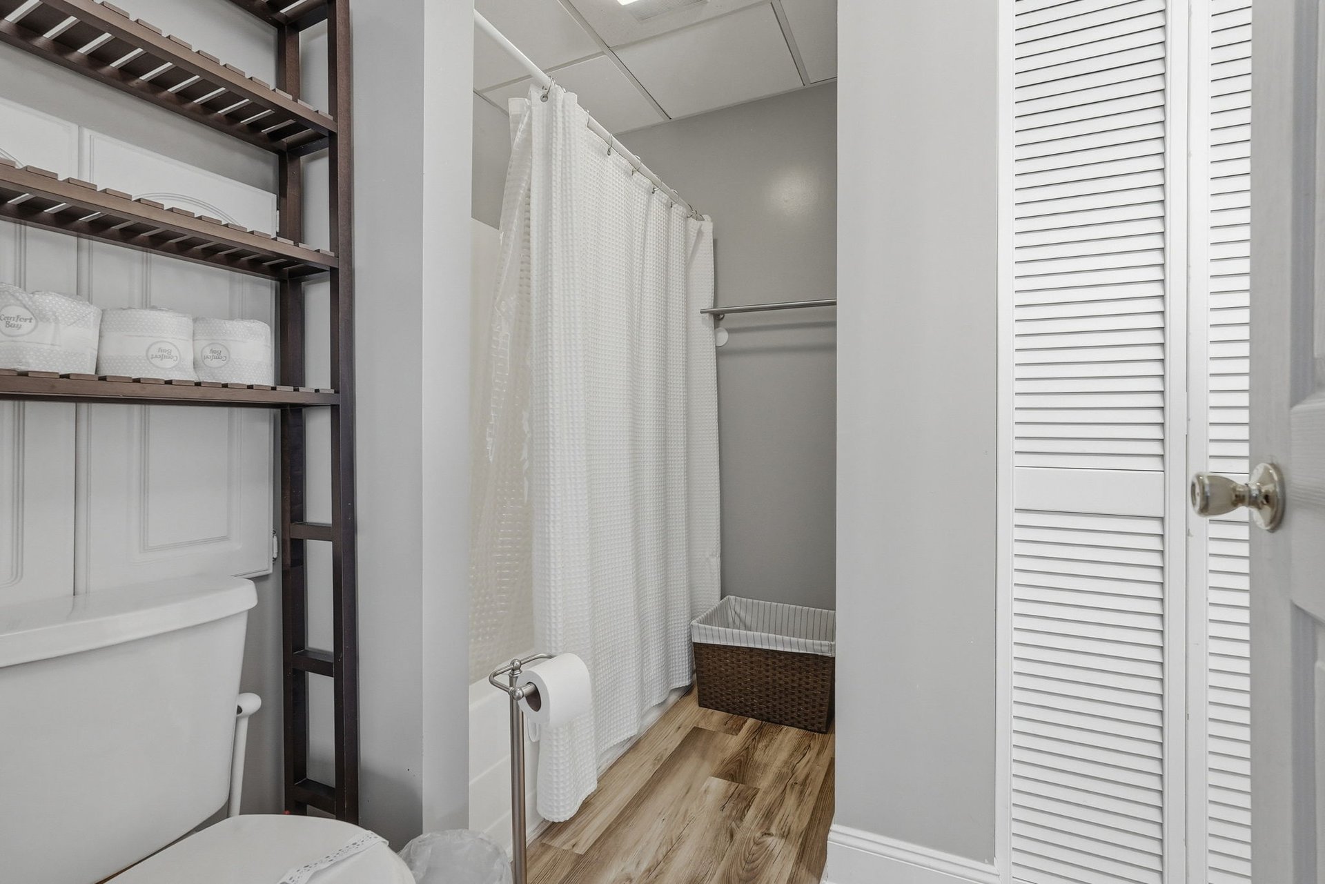 310 Cola St