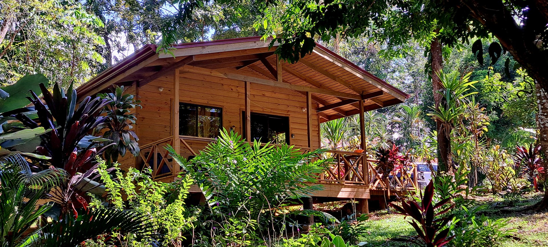 8 Cabinas with Swimming Pool on Lush Jungle Property | Uvita