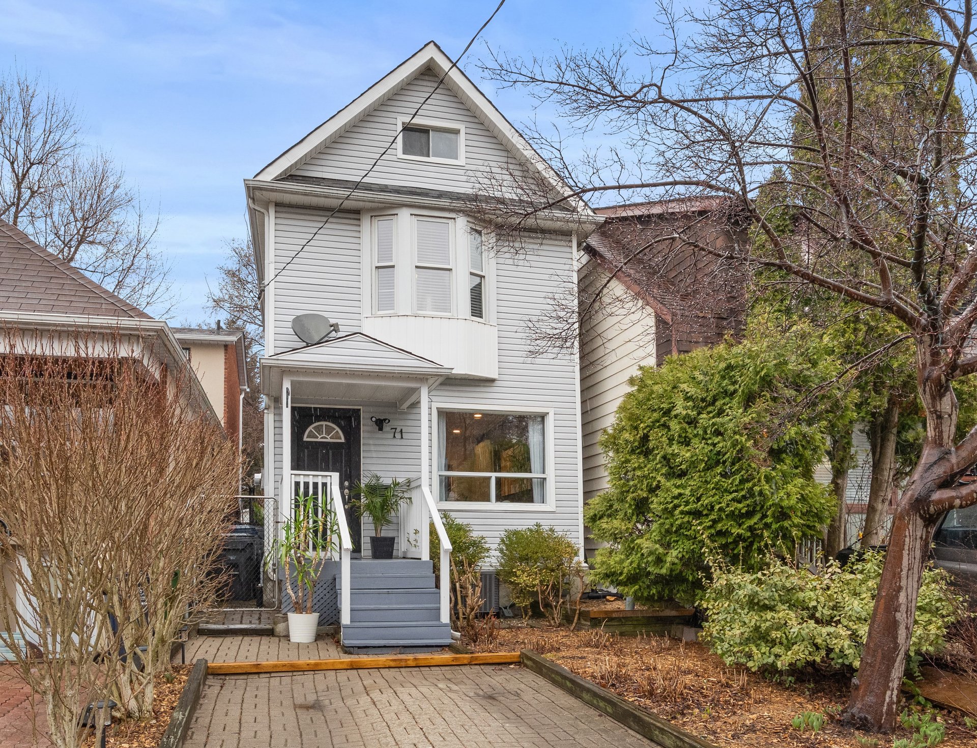 71 Madelaine Ave 