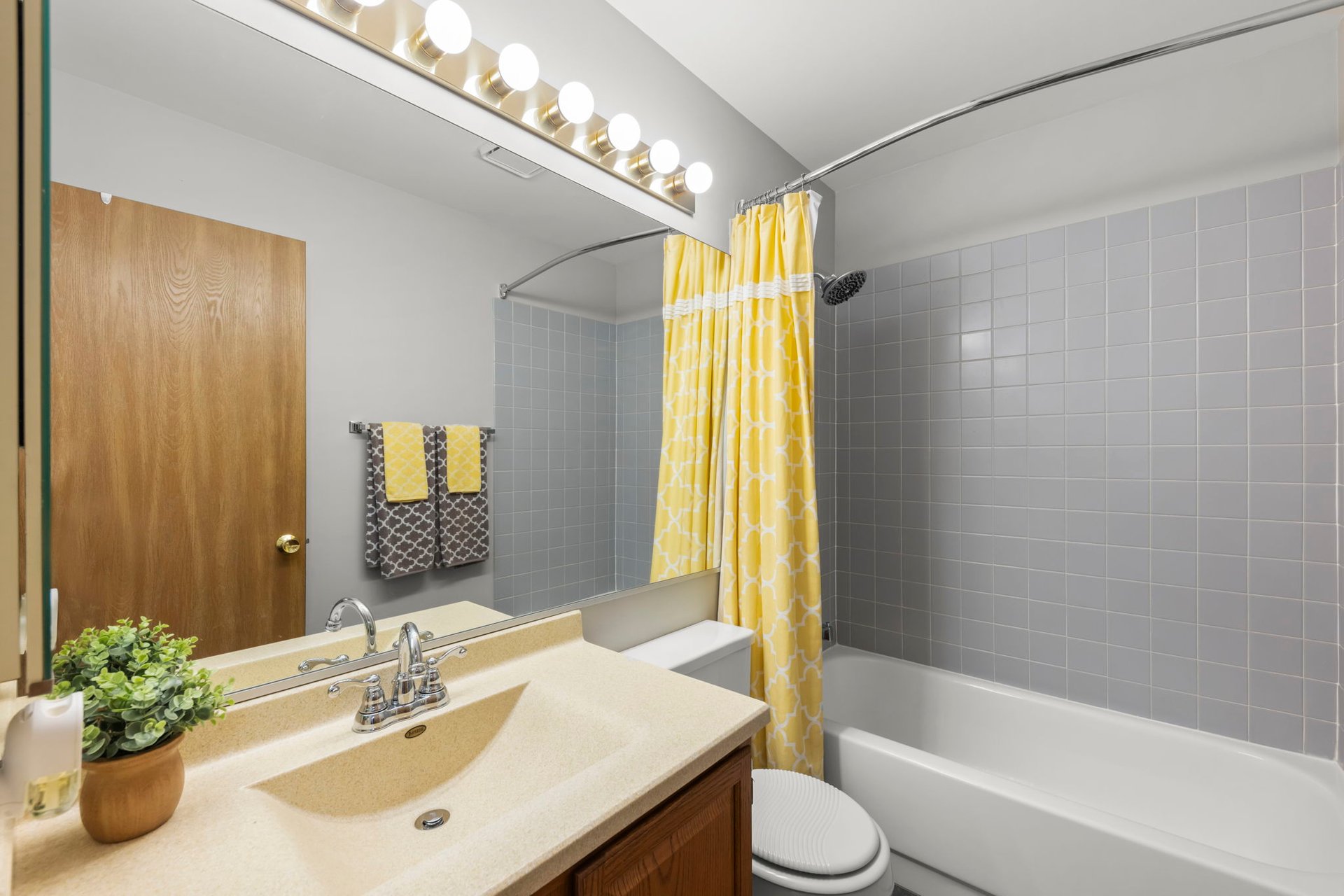 1337 Regent