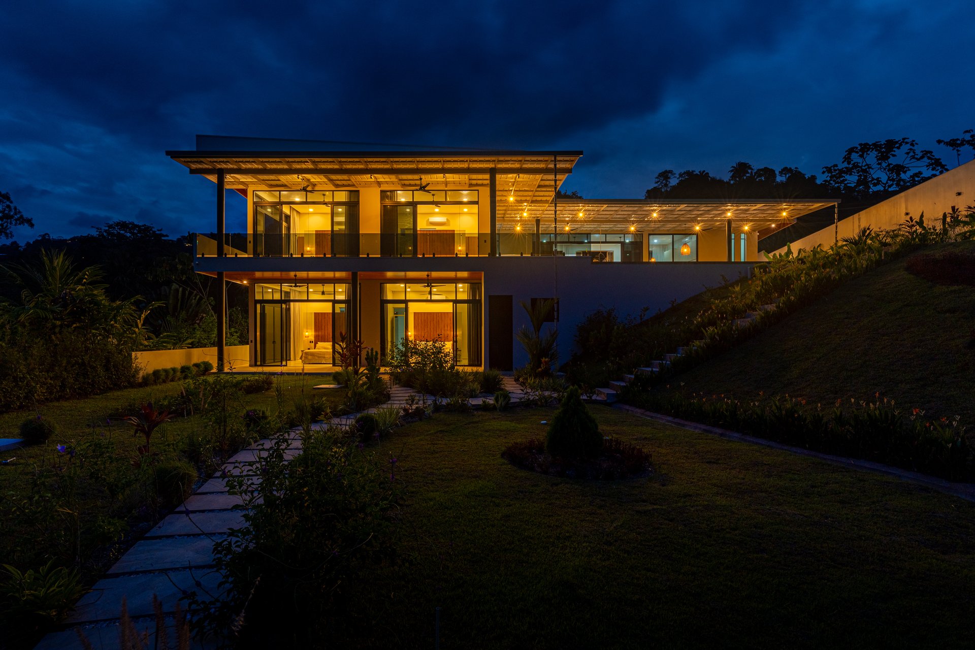 Lion's Gate Sunset Estate